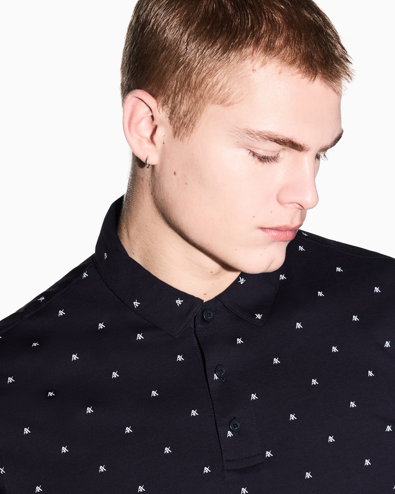 Polo con stampa logo all-over Slide 4