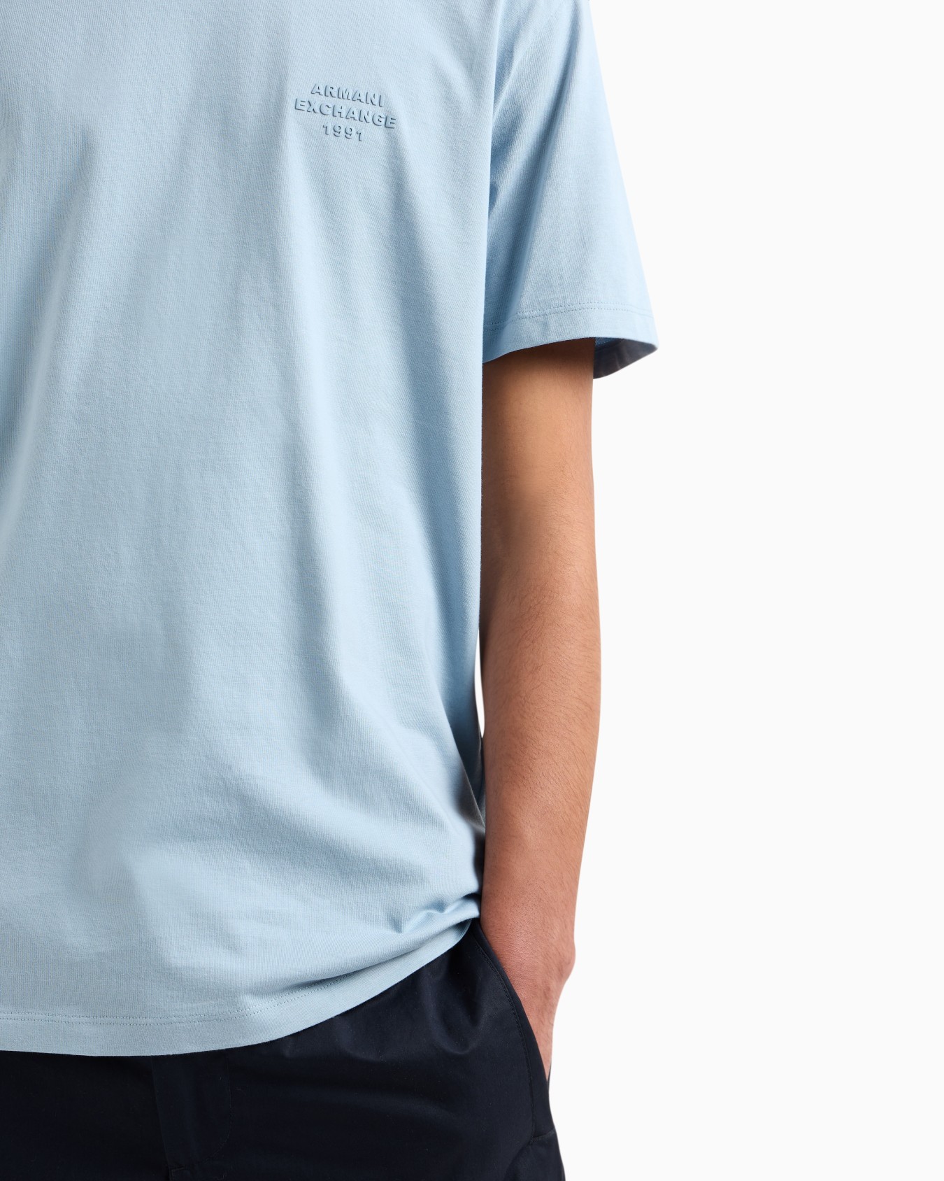 Regular fit basic t-shirt Slide 4