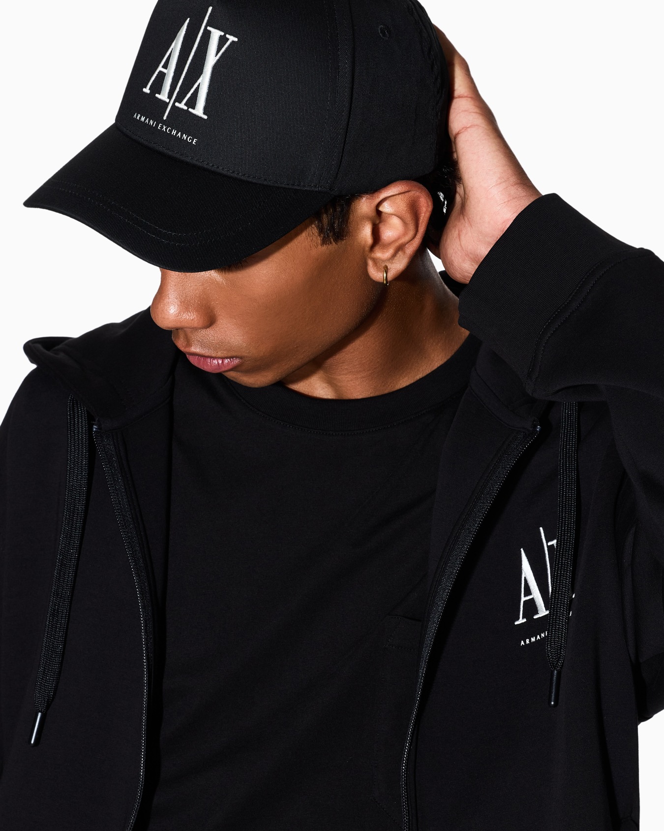 Visor cap with logo embroidery Slide 4