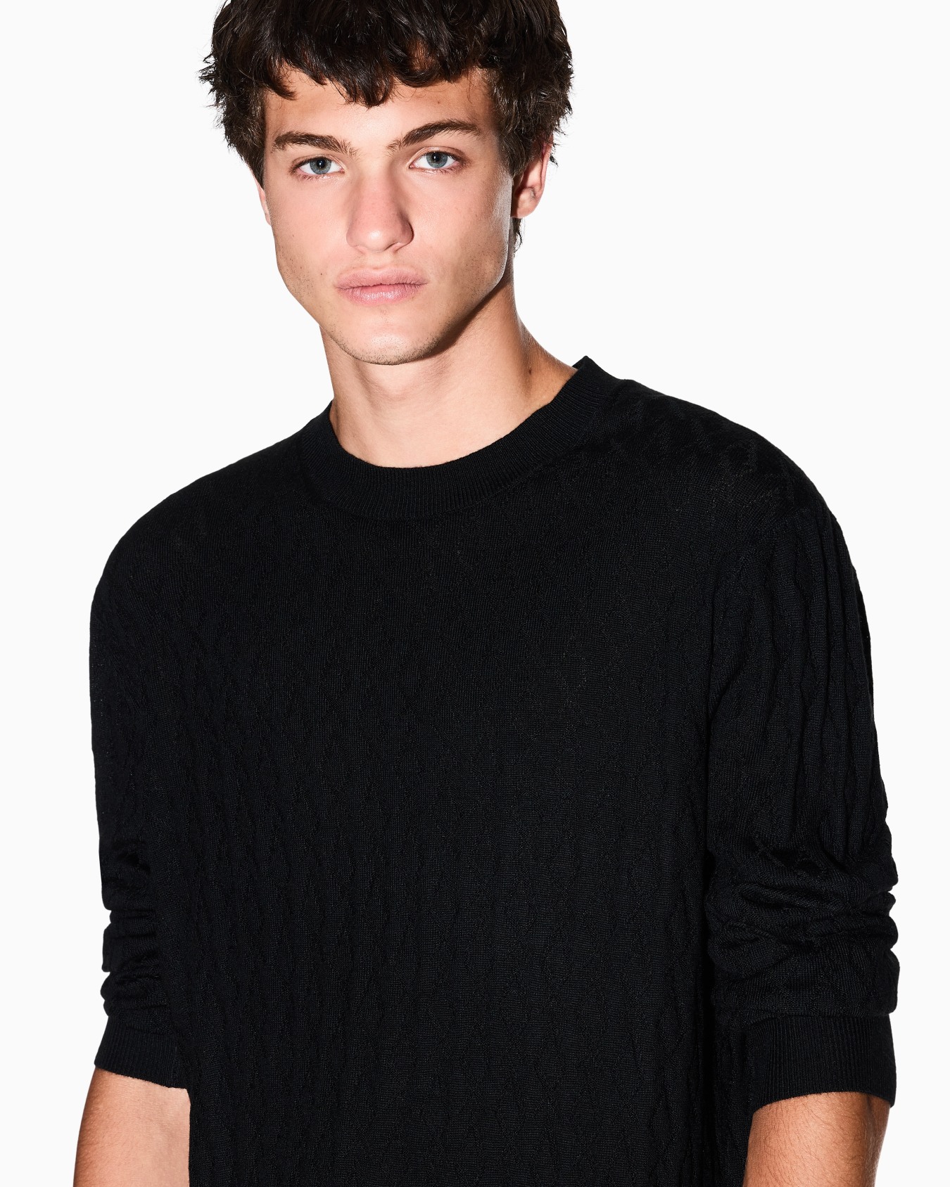 Wave-worked crew neck sweater Slide 4
