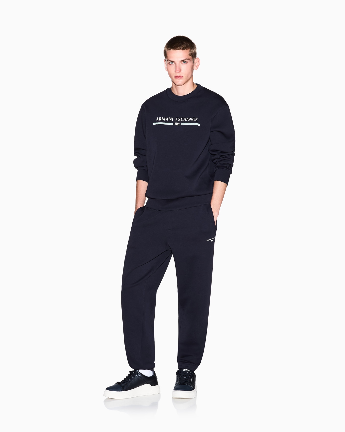 CREWNECK LOGO SWEATSHIRT Slide 1