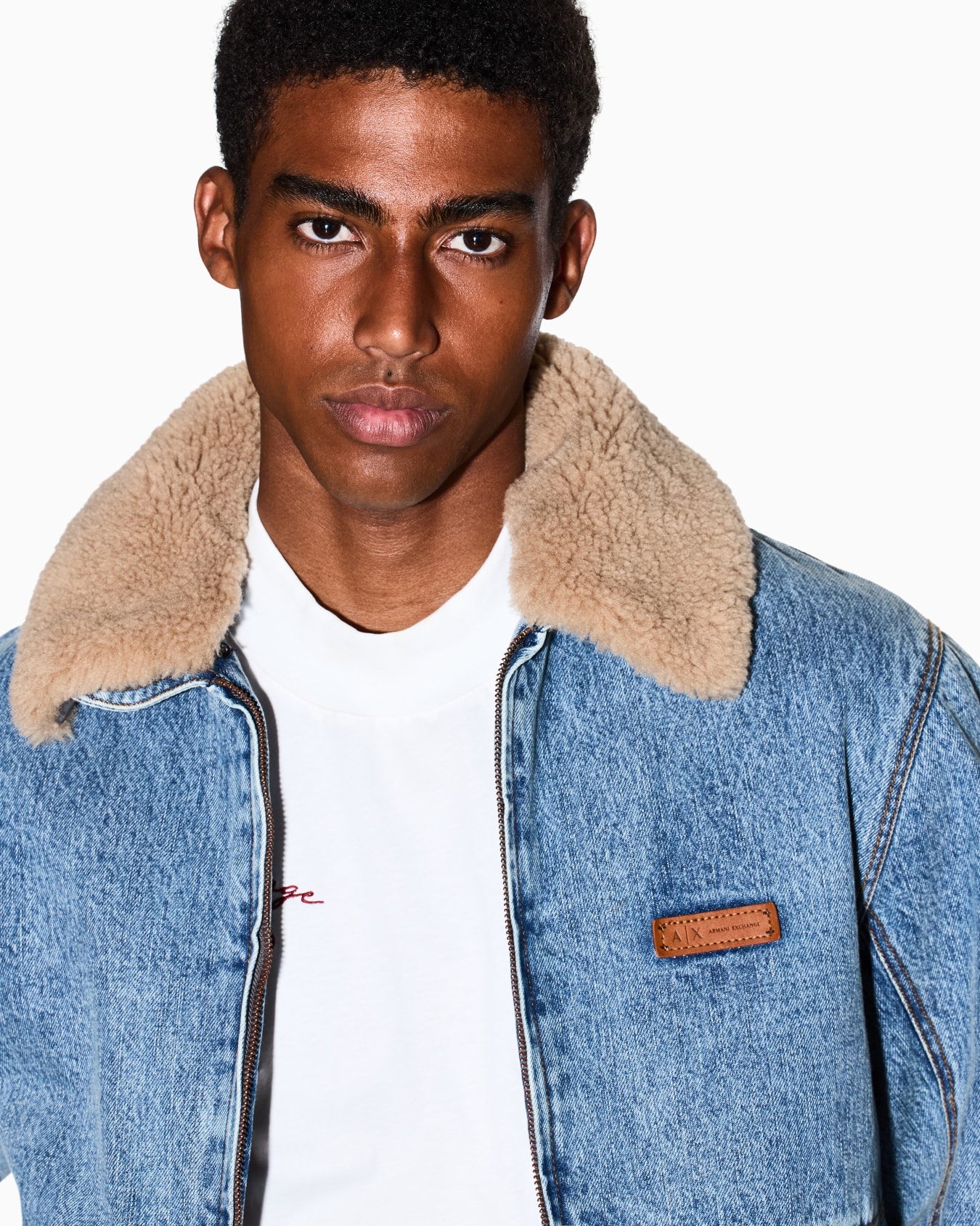 Denim jacket with faux fur collar Slide 4