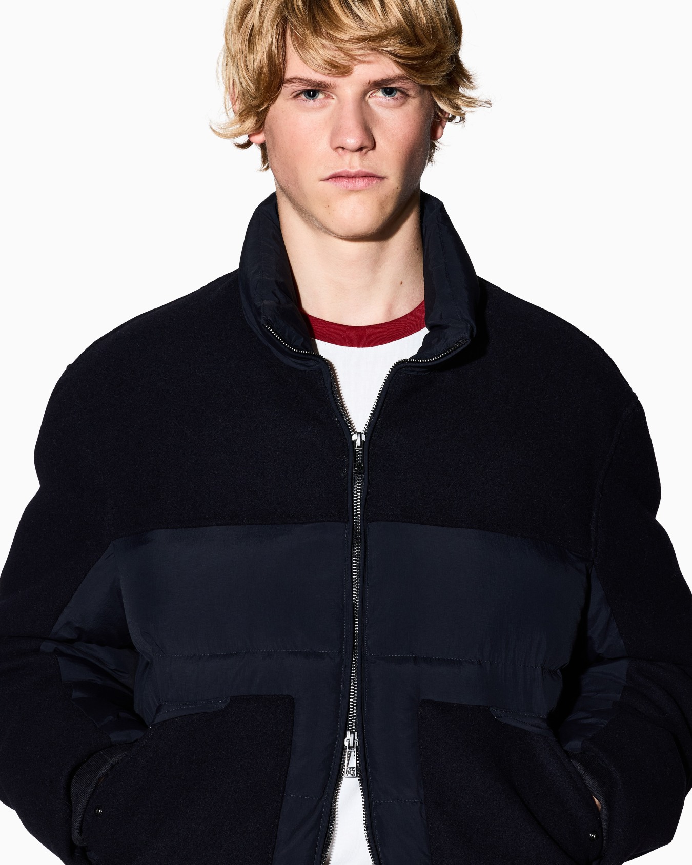 Jacket with zip and contrasting inserts Slide 4