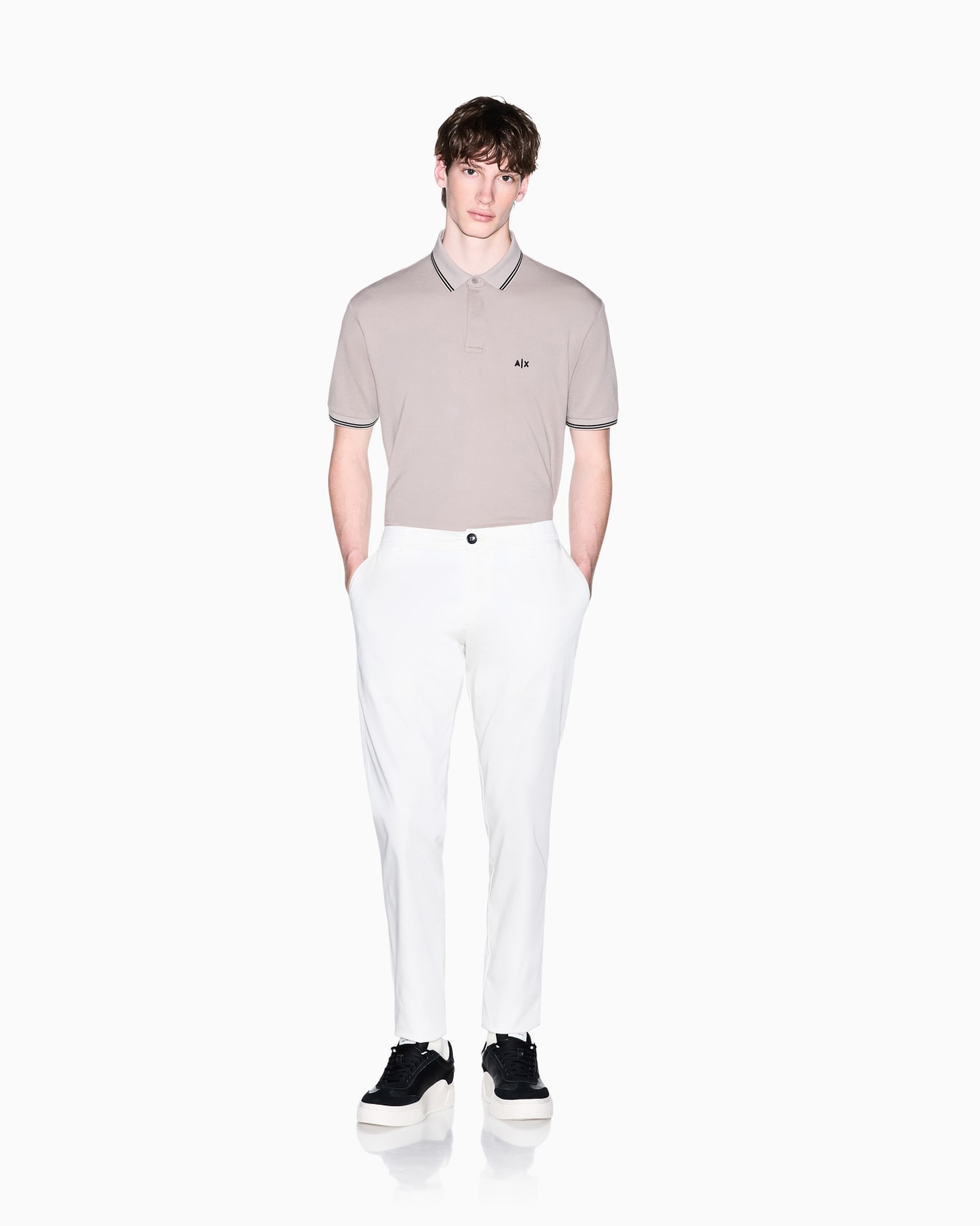 Stretch chinos in cotton satin  Slide 1