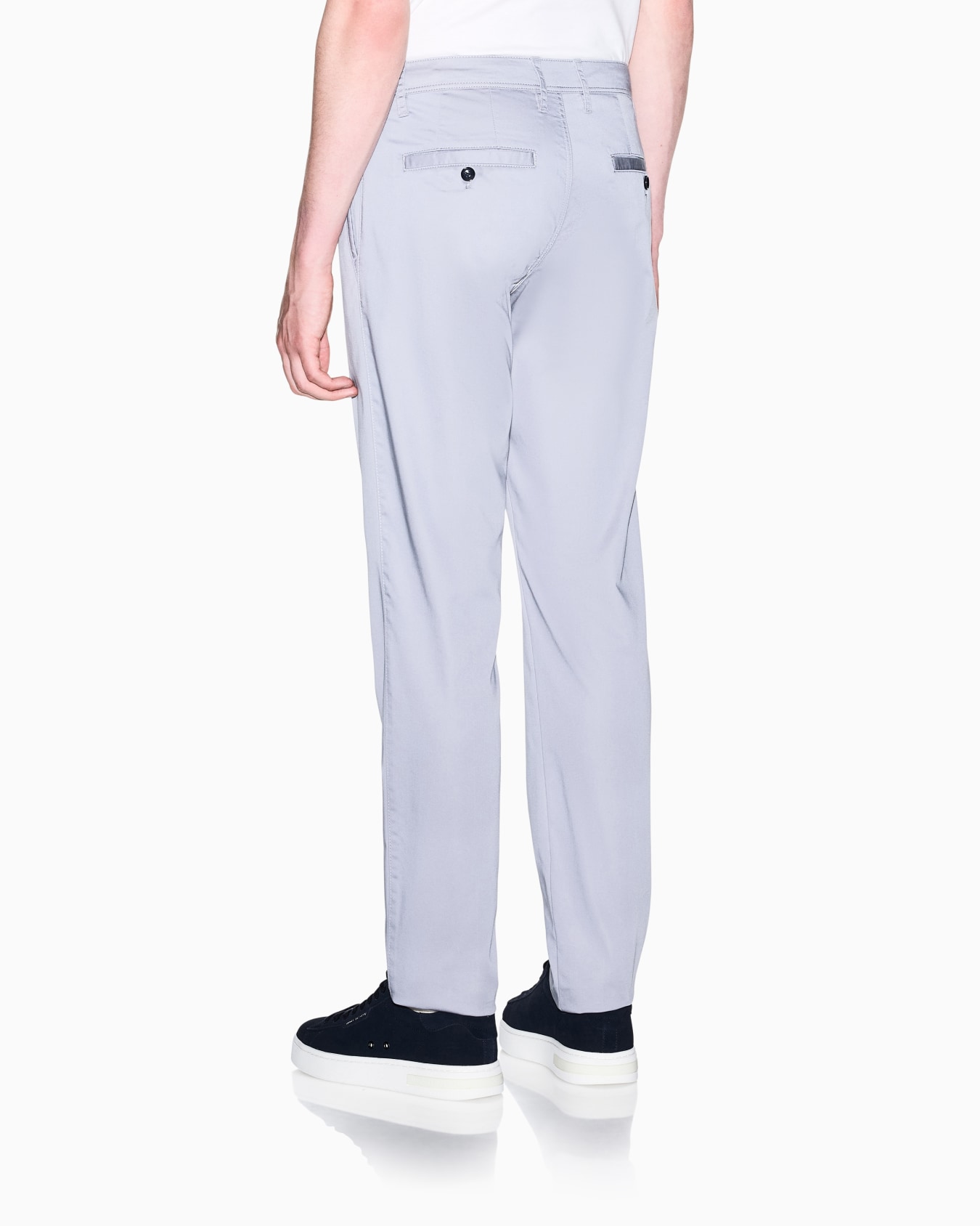 Stretch chinos in cotton satin  Slide 3