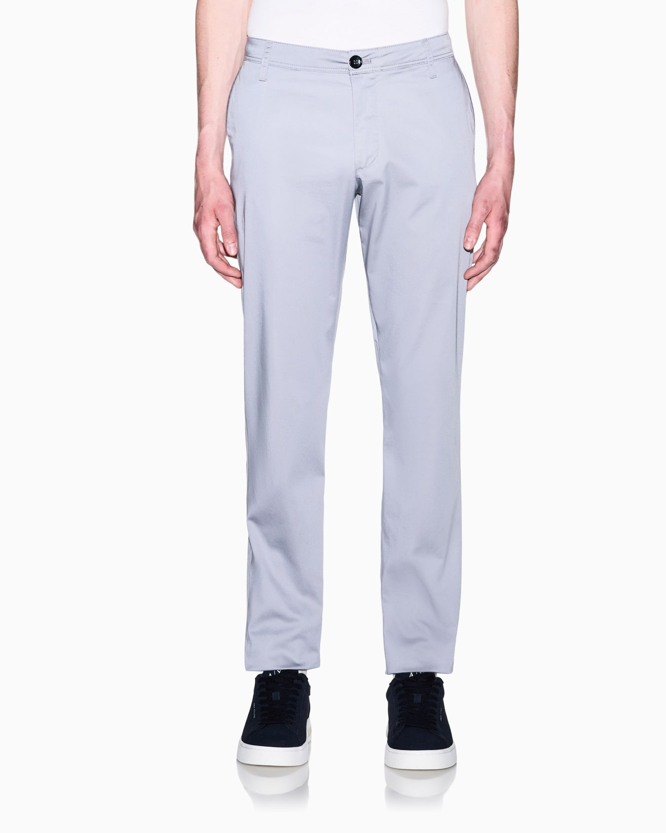 Stretch chinos in cotton satin  Slide 2