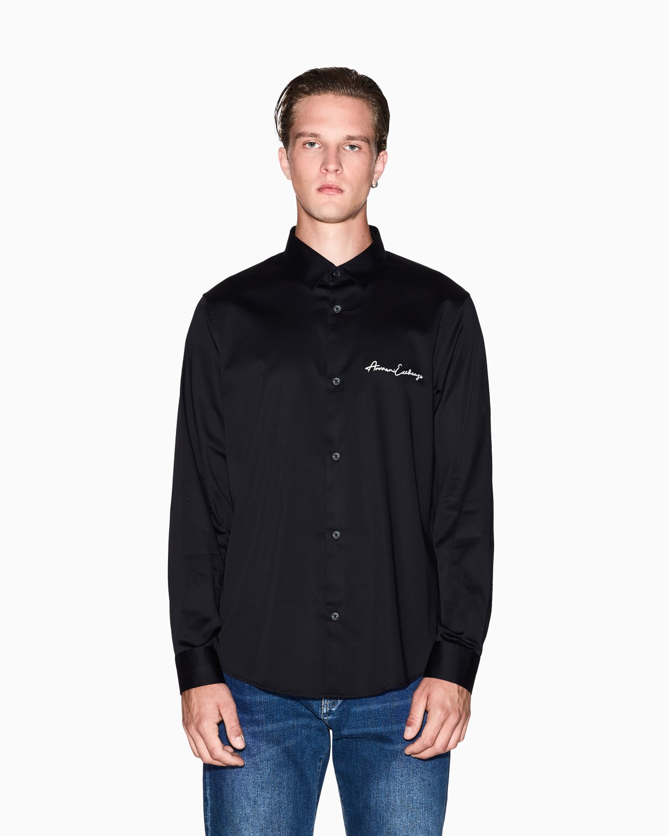 シグネチャーロゴ レギュラーフィット ストレッチコットンサテンシャツ スライドする 3