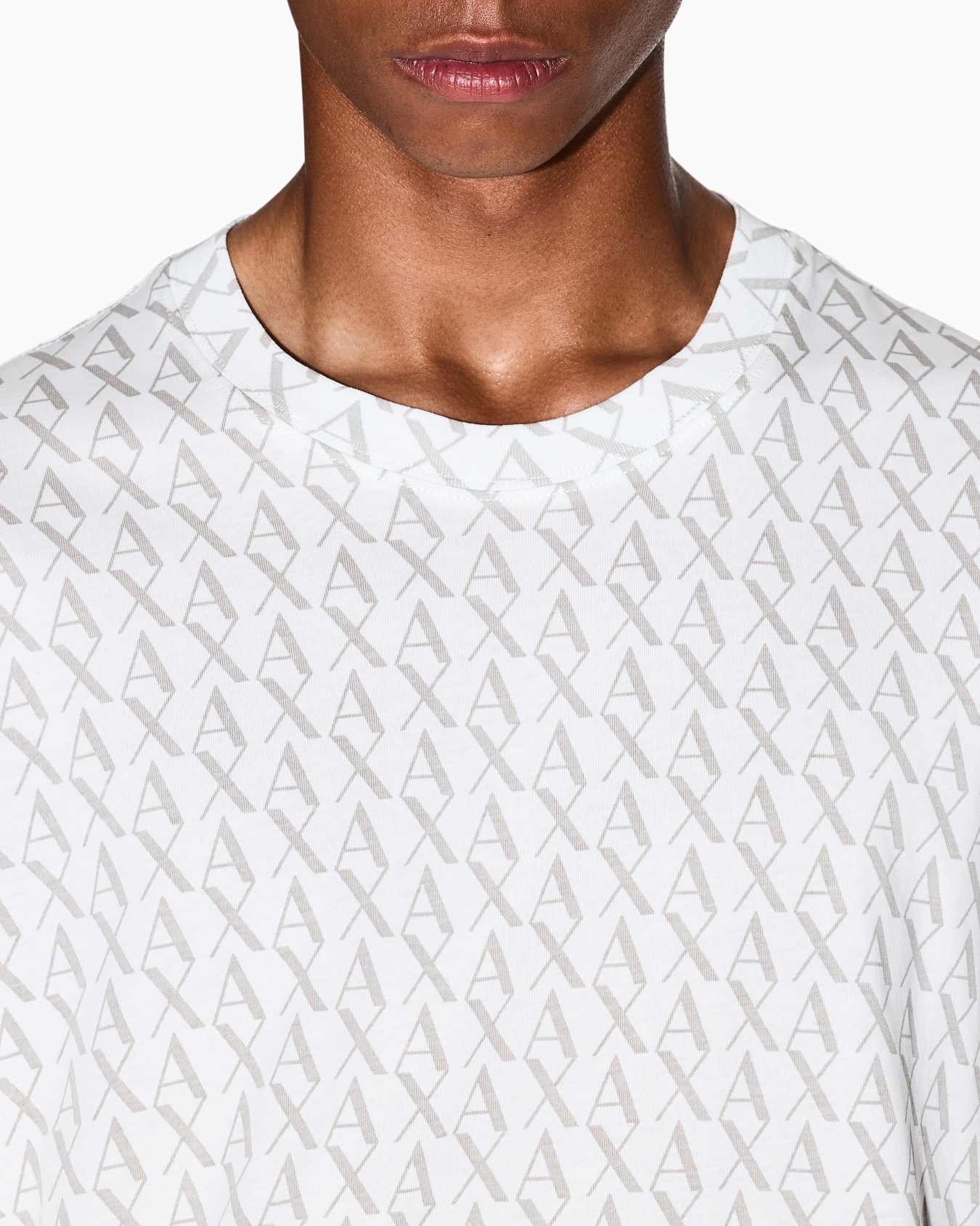  Regular fit monogram logo t-shirt Slide 4