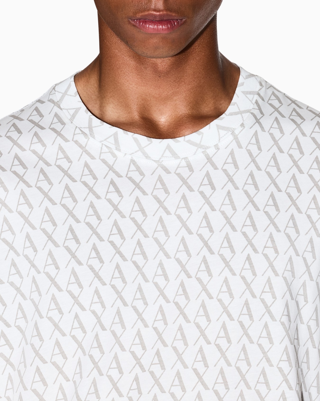 T-shirt regular fit in jersey di cotone basic Slide 6