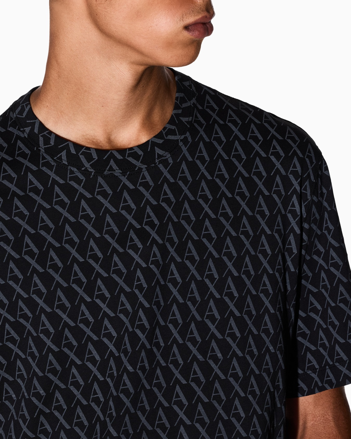  Regular fit monogram logo t-shirt Slide 4