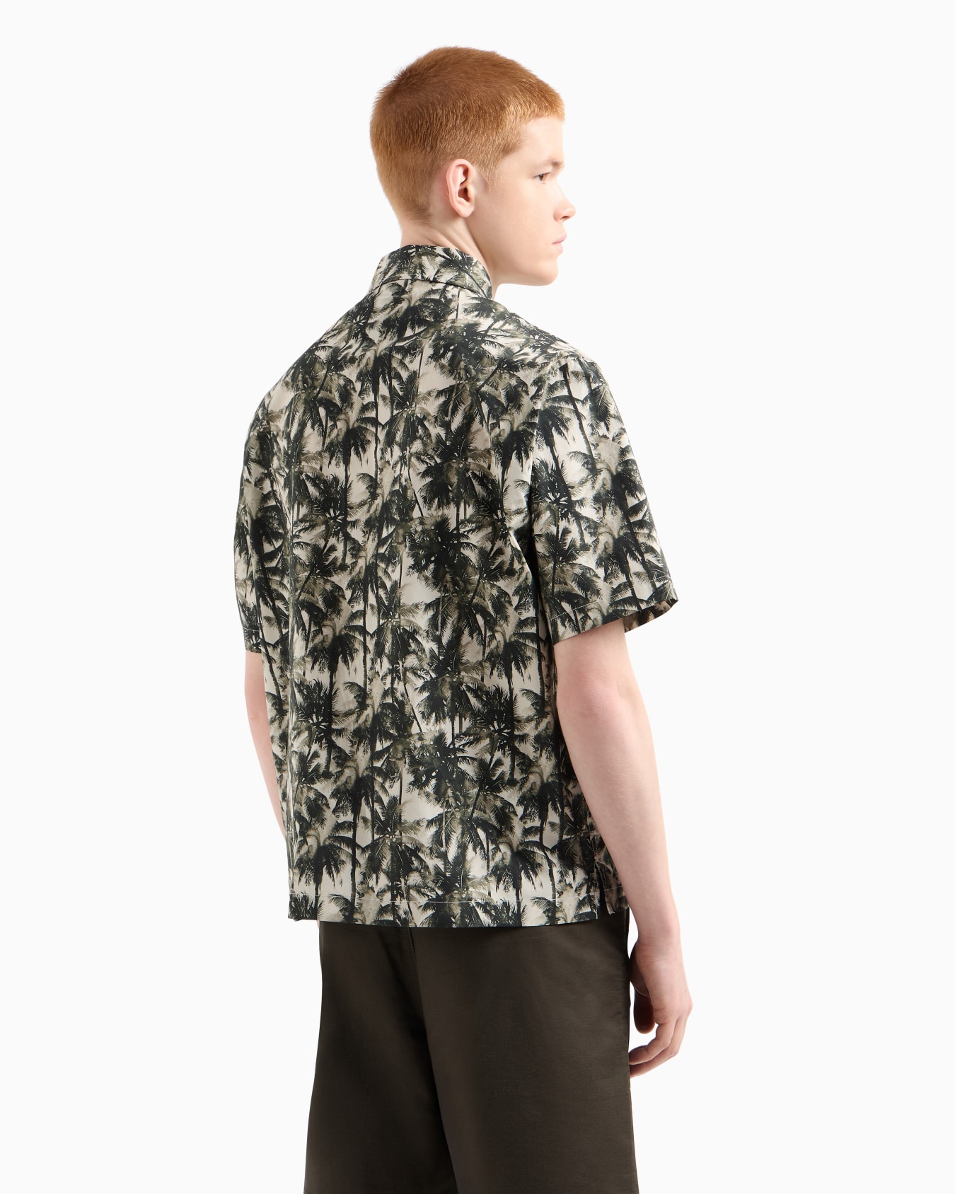 Chemise coupe régulière à motif palmier Diapositive 2
