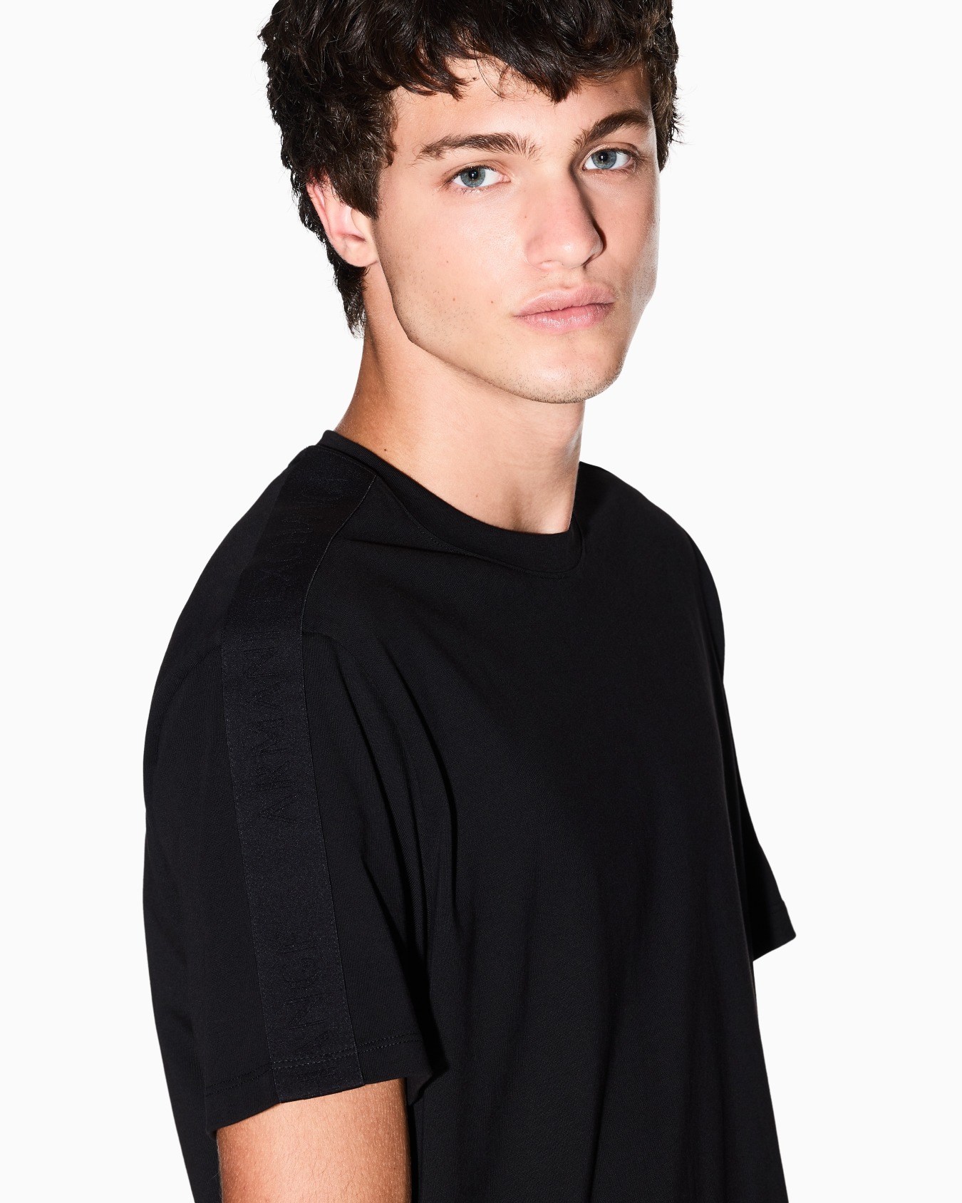 Contrasting regular fit tape t-shirt Slide 4
