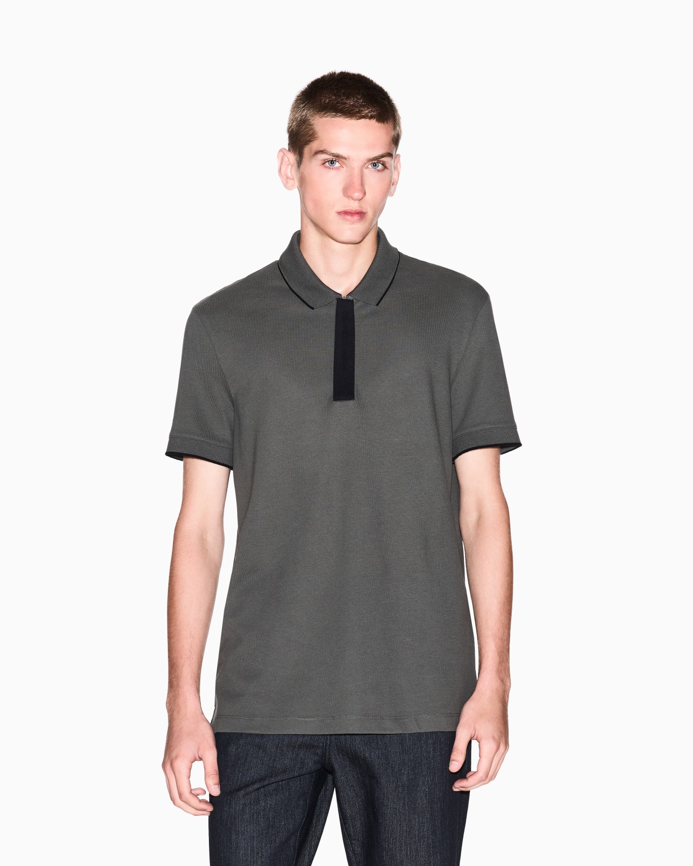 Slim Fit Polo mit Knopfeinsatz Folie 3
