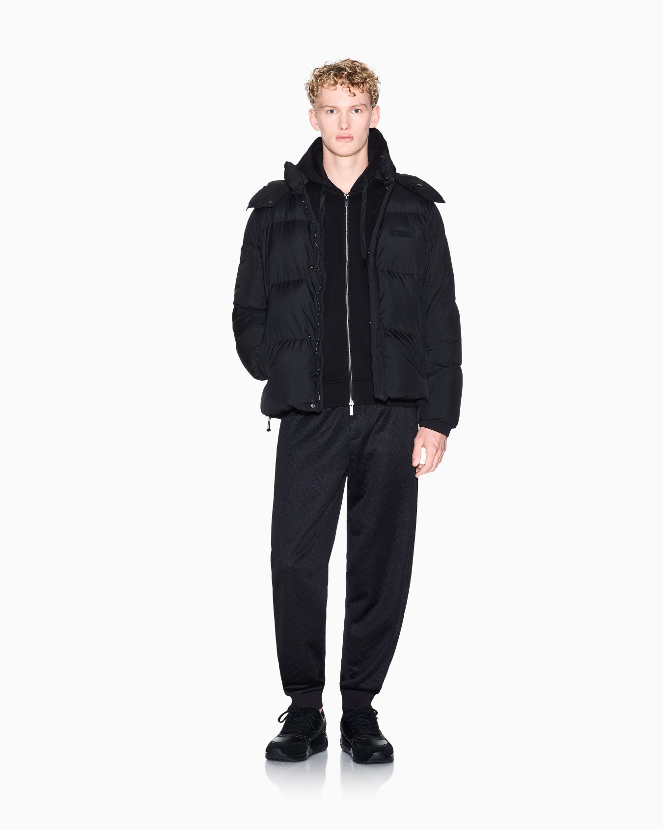 Basic zip-up hoodie Slide 1