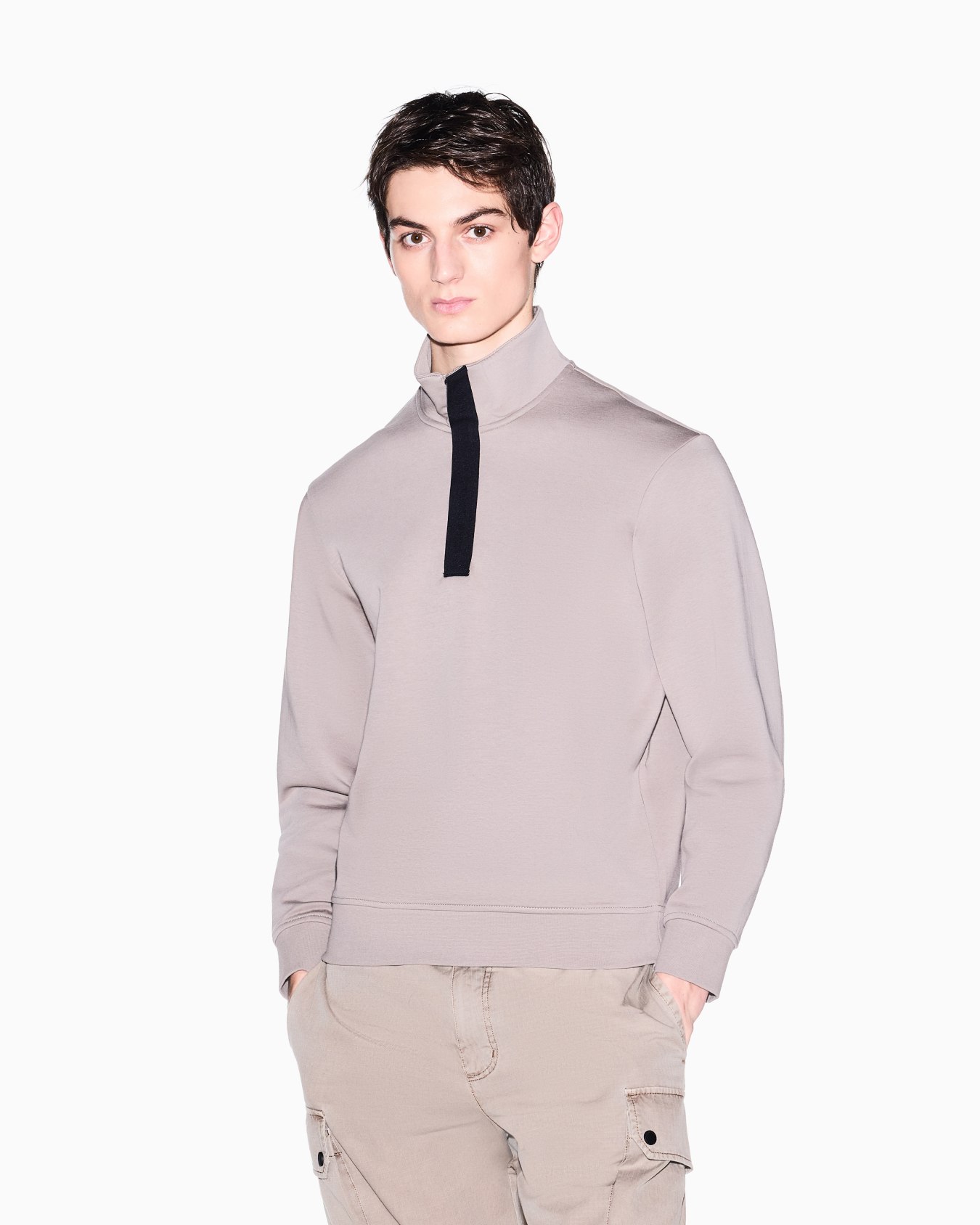 Sudadera con cuello alto y cremallera Diapositiva 3