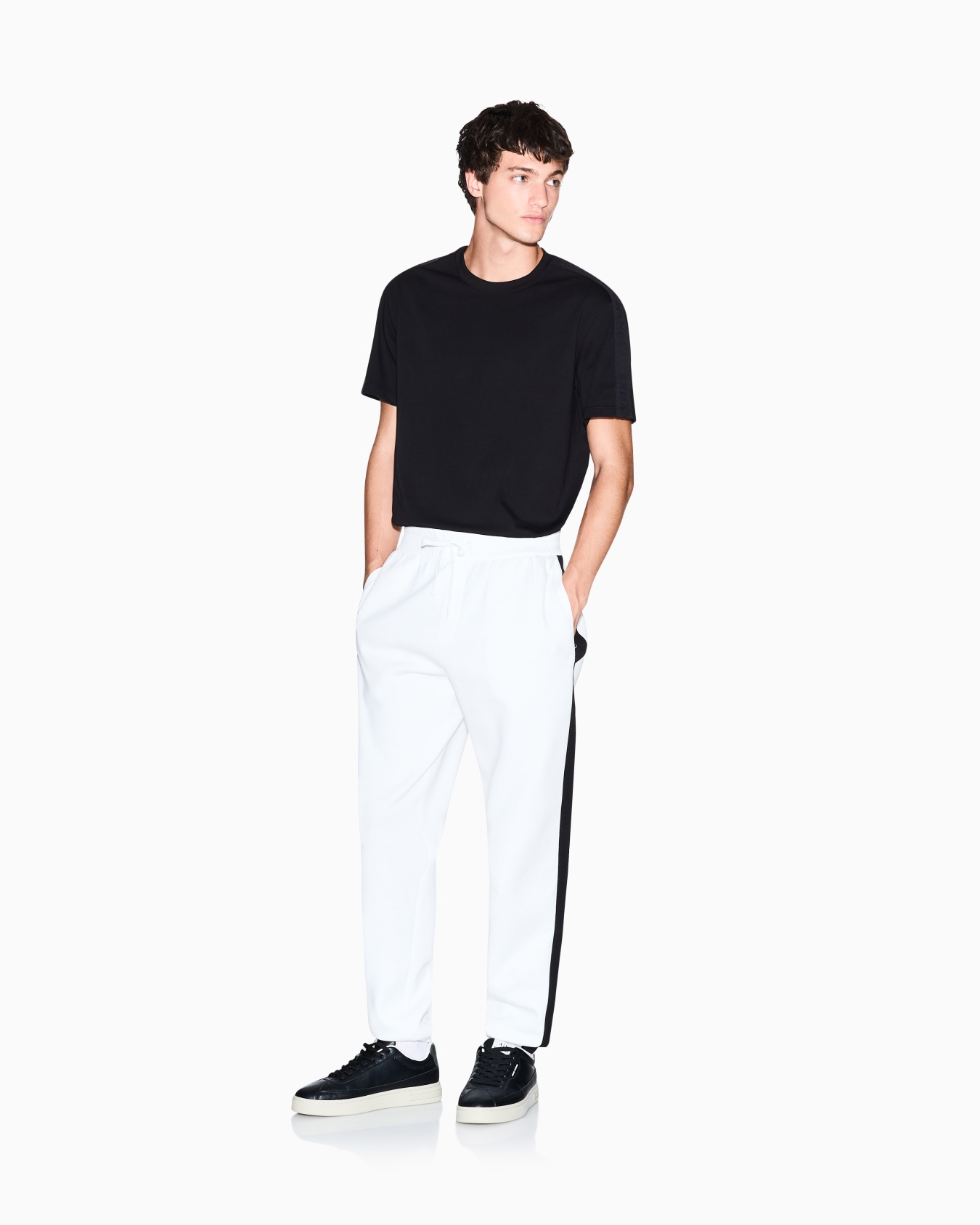 Jogger Pants Logo Stripes Slide 1