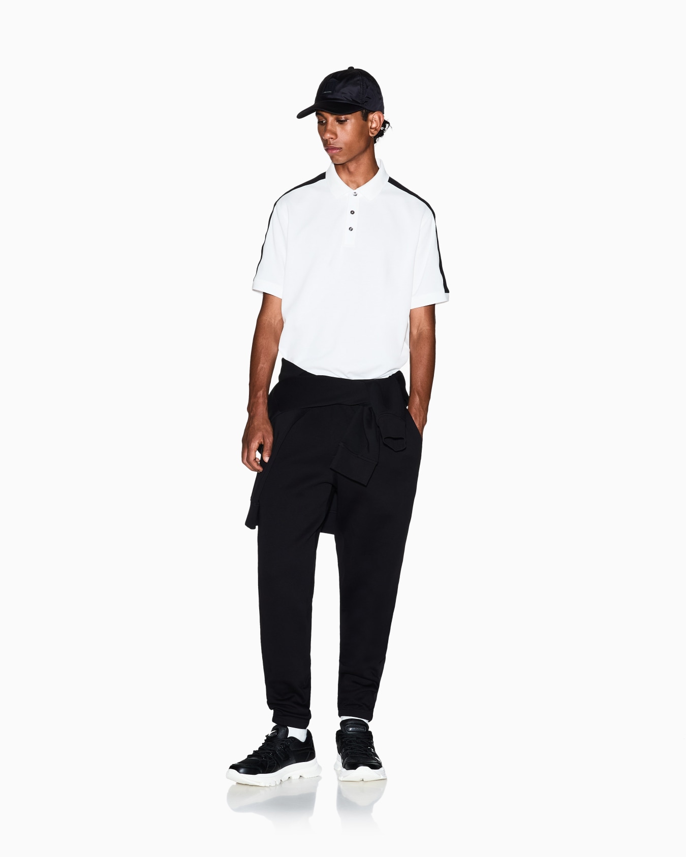 Jogger Pants Logo Stripes Slide 1