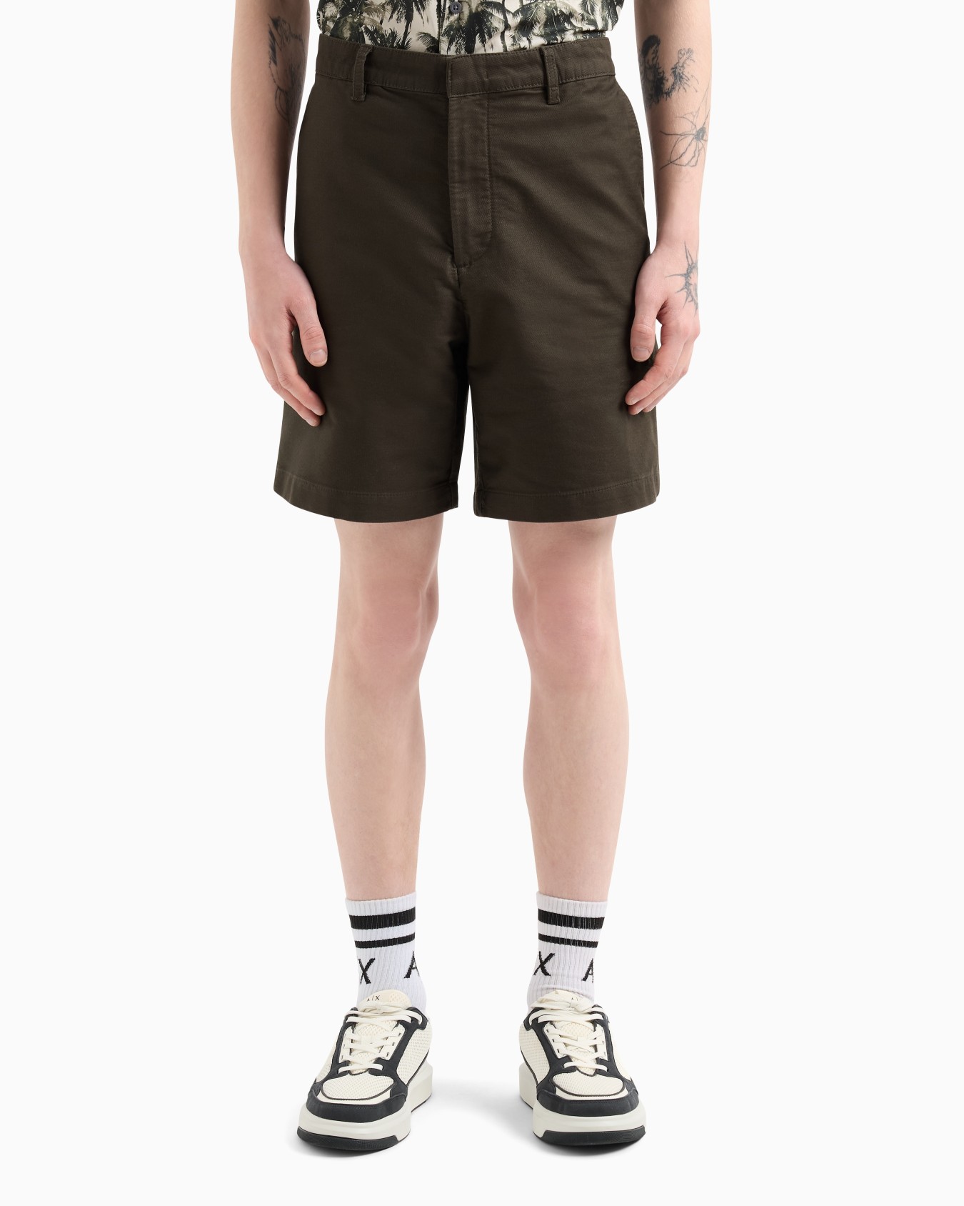 Stretch cotton thistle bermuda shorts Slide 3