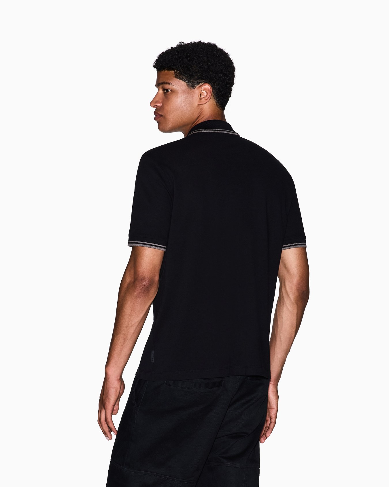 Contrasting piping pique polo shirt Slide 2