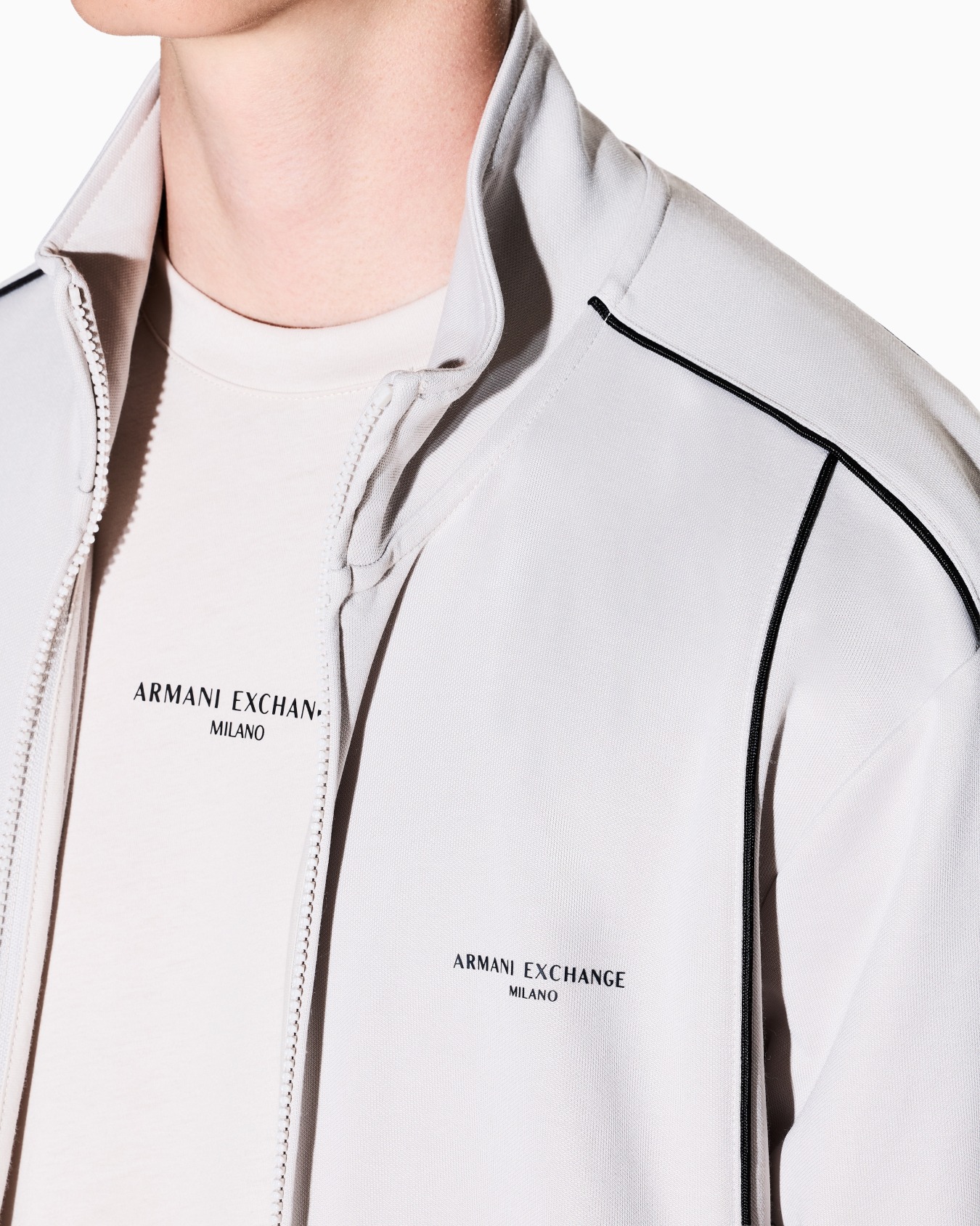 Full-zip sweatshirt with contrasting piping Slide 4