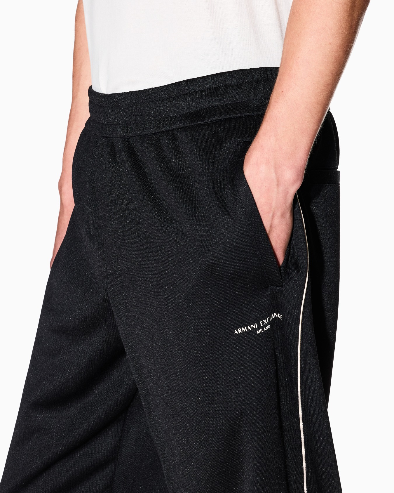Pantaloni jogger piping a contrasto Slide 4
