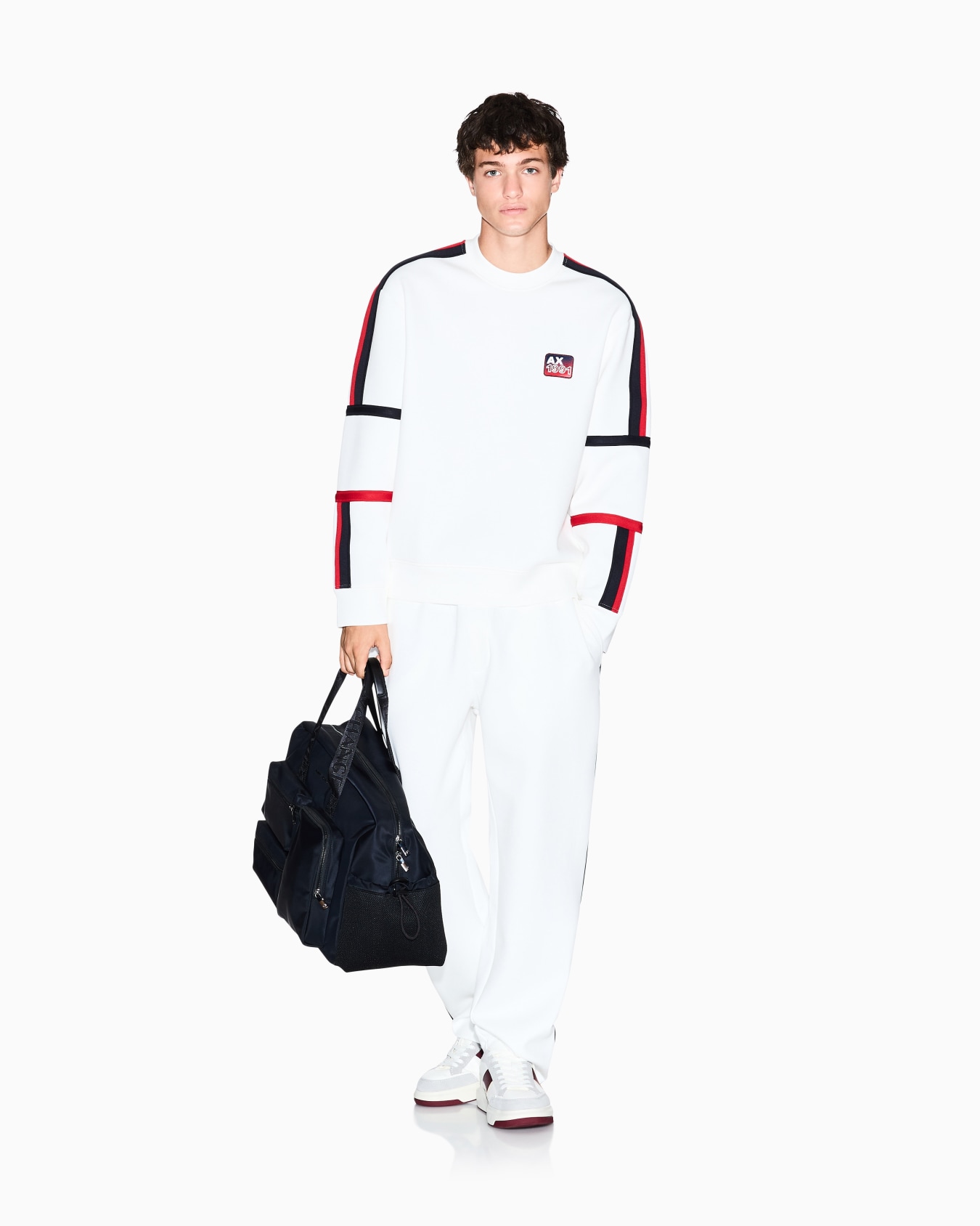 Sweatshirt with contrasting bands Slide 1