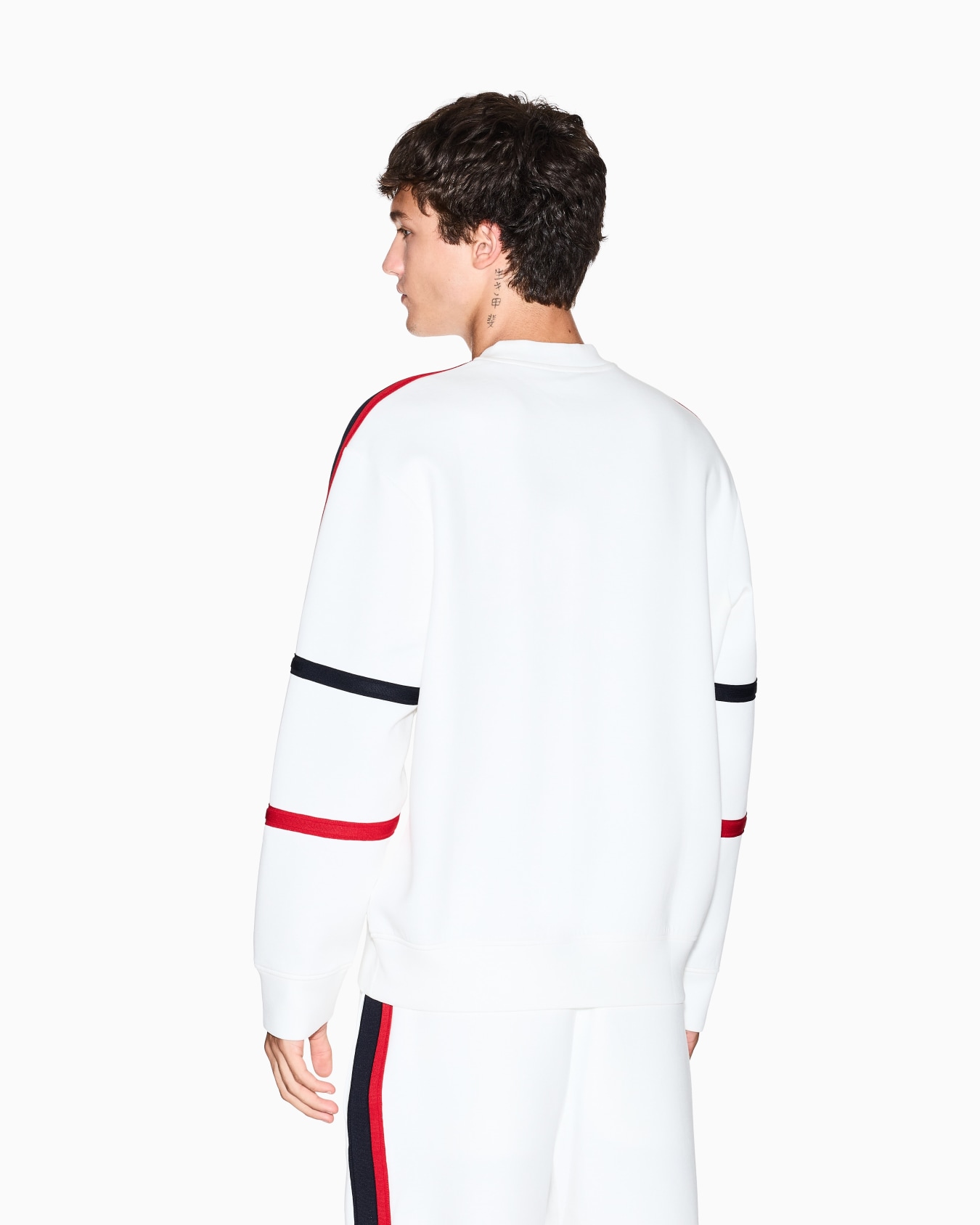 Sweatshirt with contrasting bands Slide 2