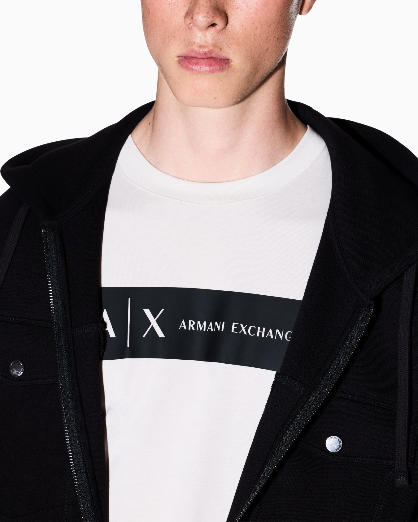 Regular fit T-shirt with rectangular logo Slide 4