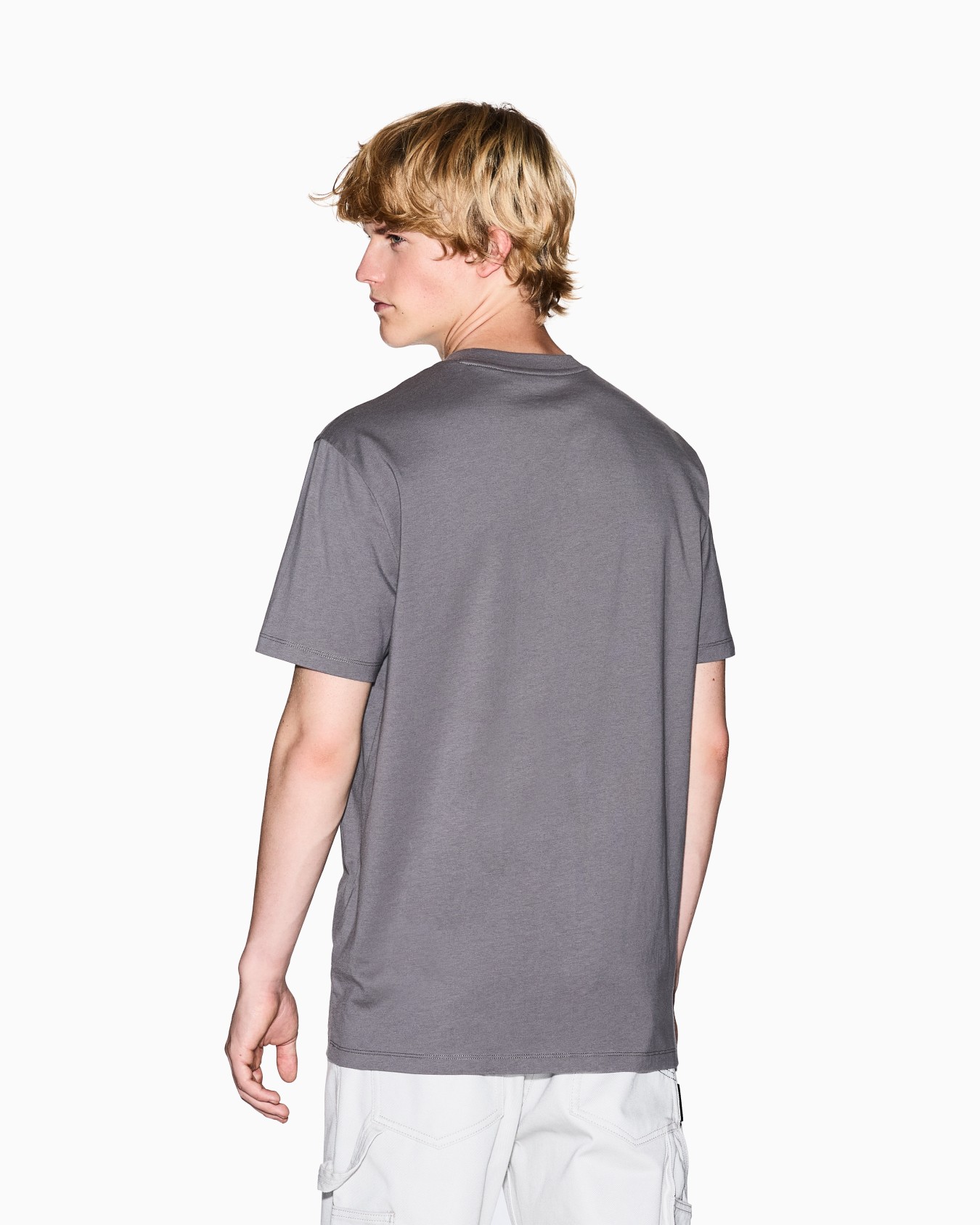 Regular fit T-shirt with rectangular logo Slide 2