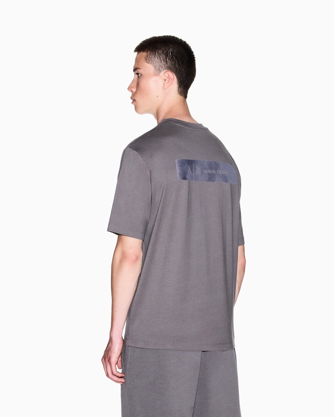 Regular fit T-shirt with print on the back Slide 2
