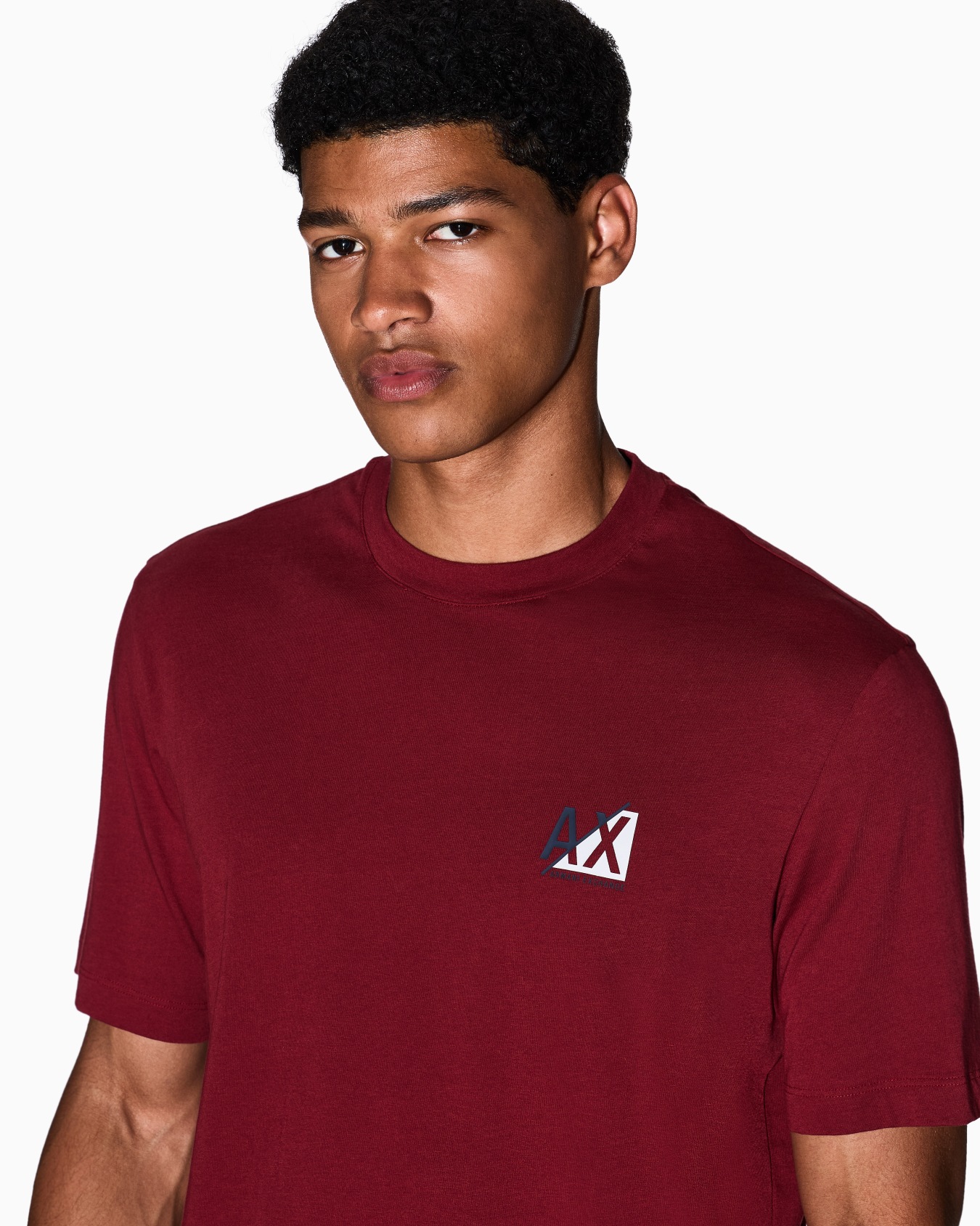 Regular fit T-shirt with small logo Slide 4