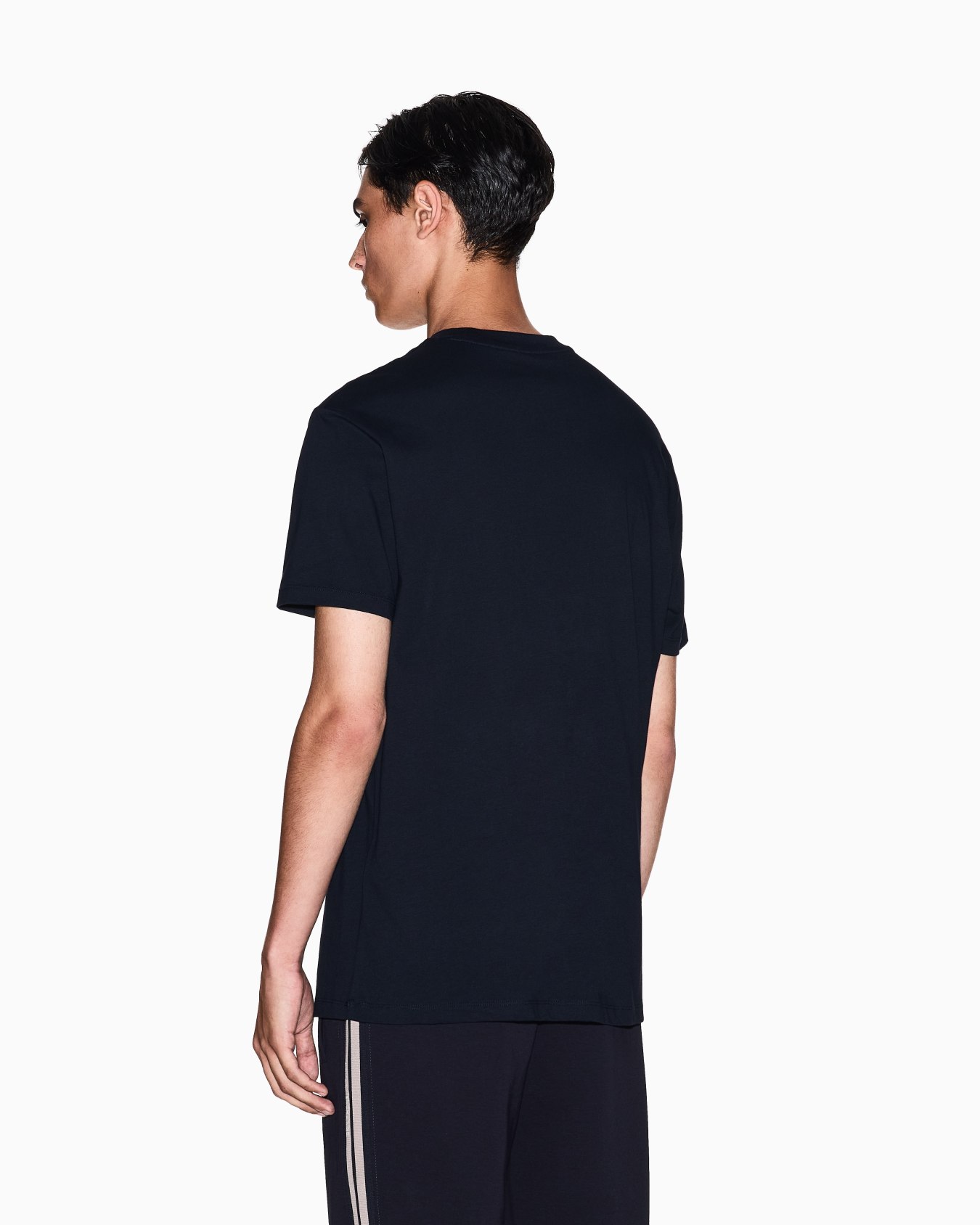 T-shirt coupe régulière avec patch Diapositive 2