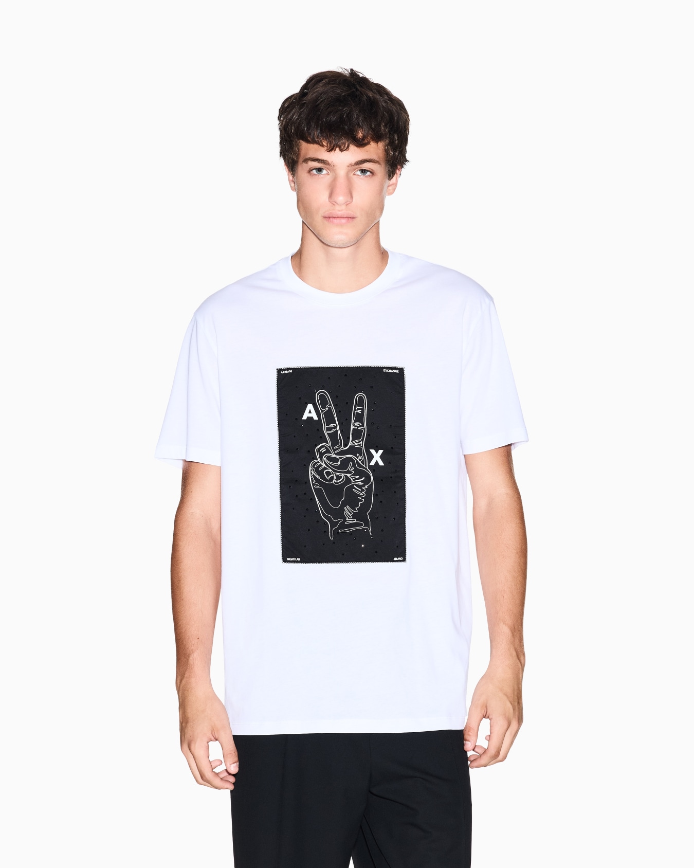 ピースデザイン 半袖クルーネックTシャツ スライドする 3