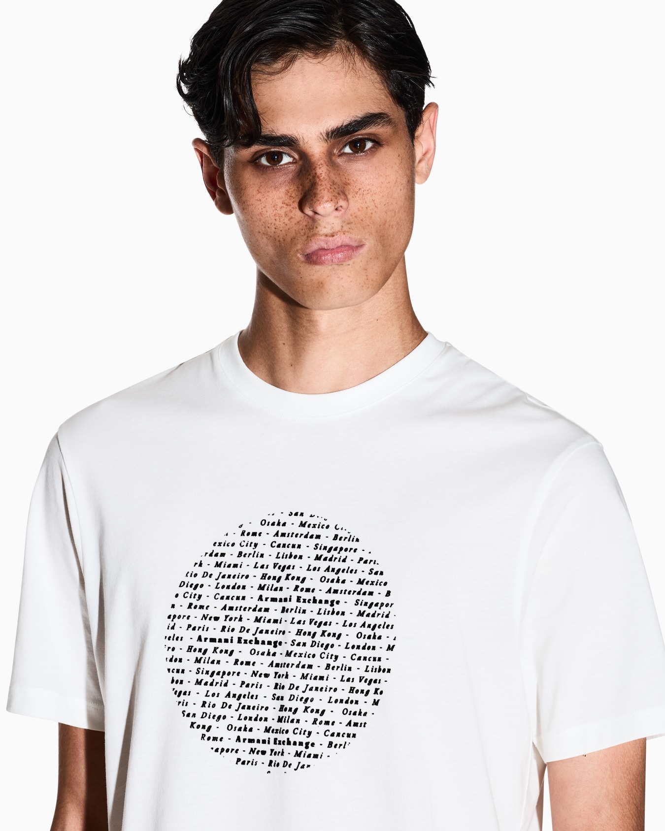Slim fit circle print T-shirt Slide 4