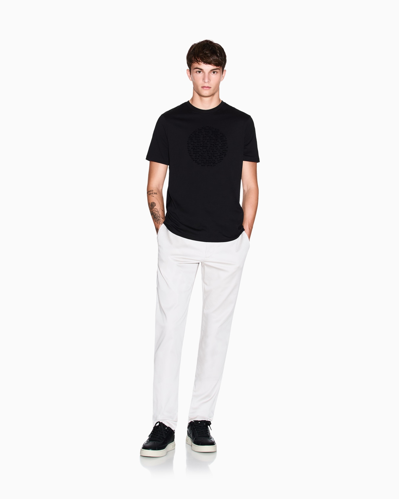 Slim Fit T-Shirt mit Kreis-Print Folie 1