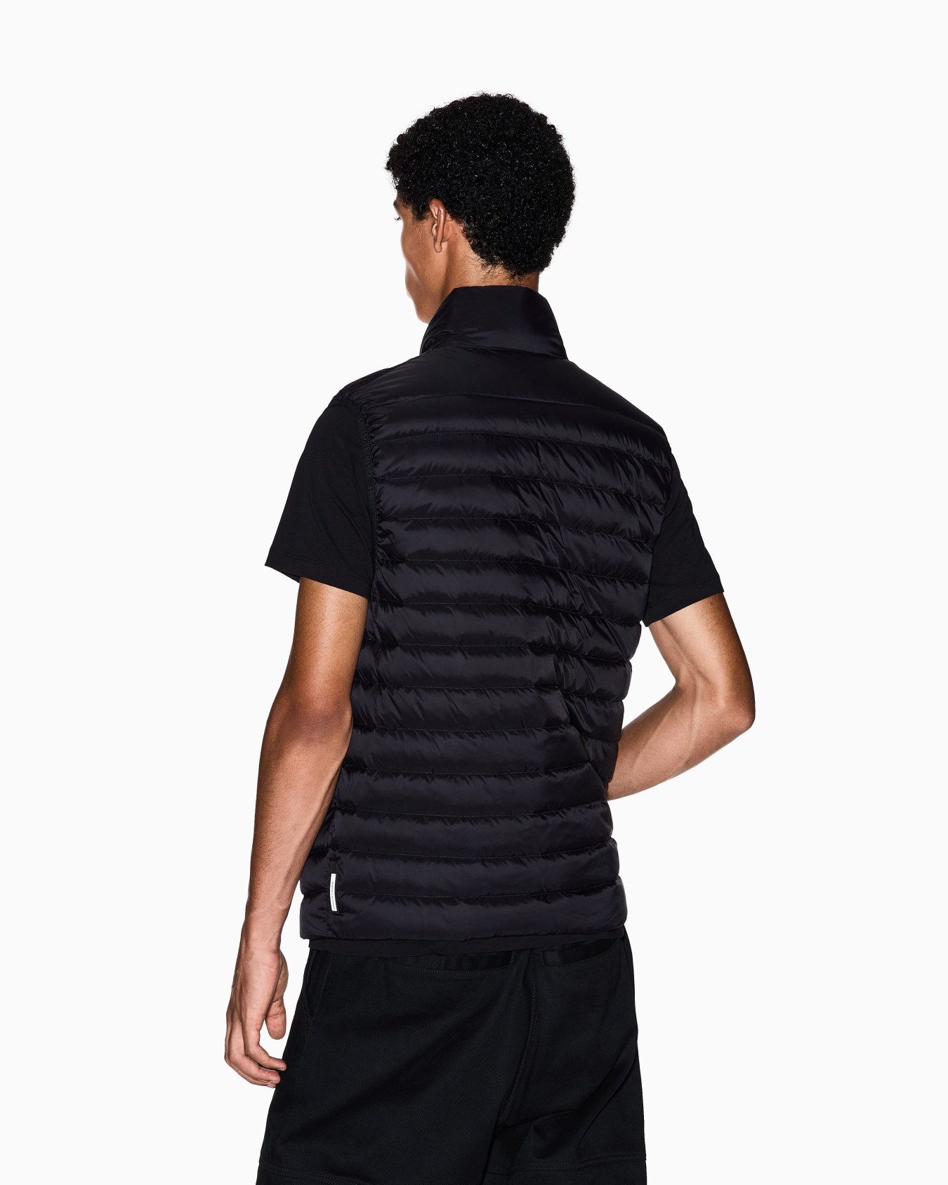 Full-zip sleeveless down jacket Slide 5