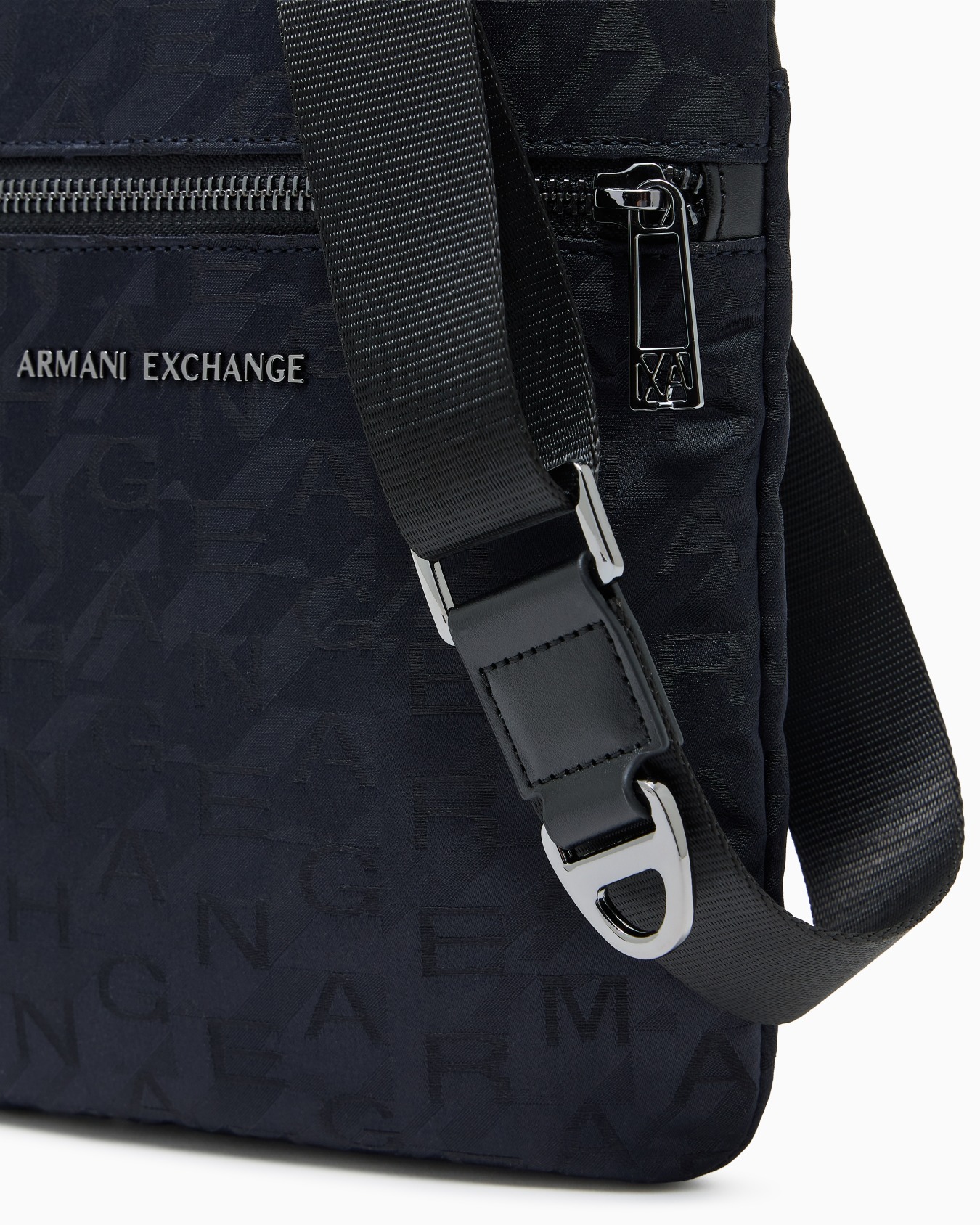 オールオーバージャカードロゴ フラットショルダーバッグ スライドする 4