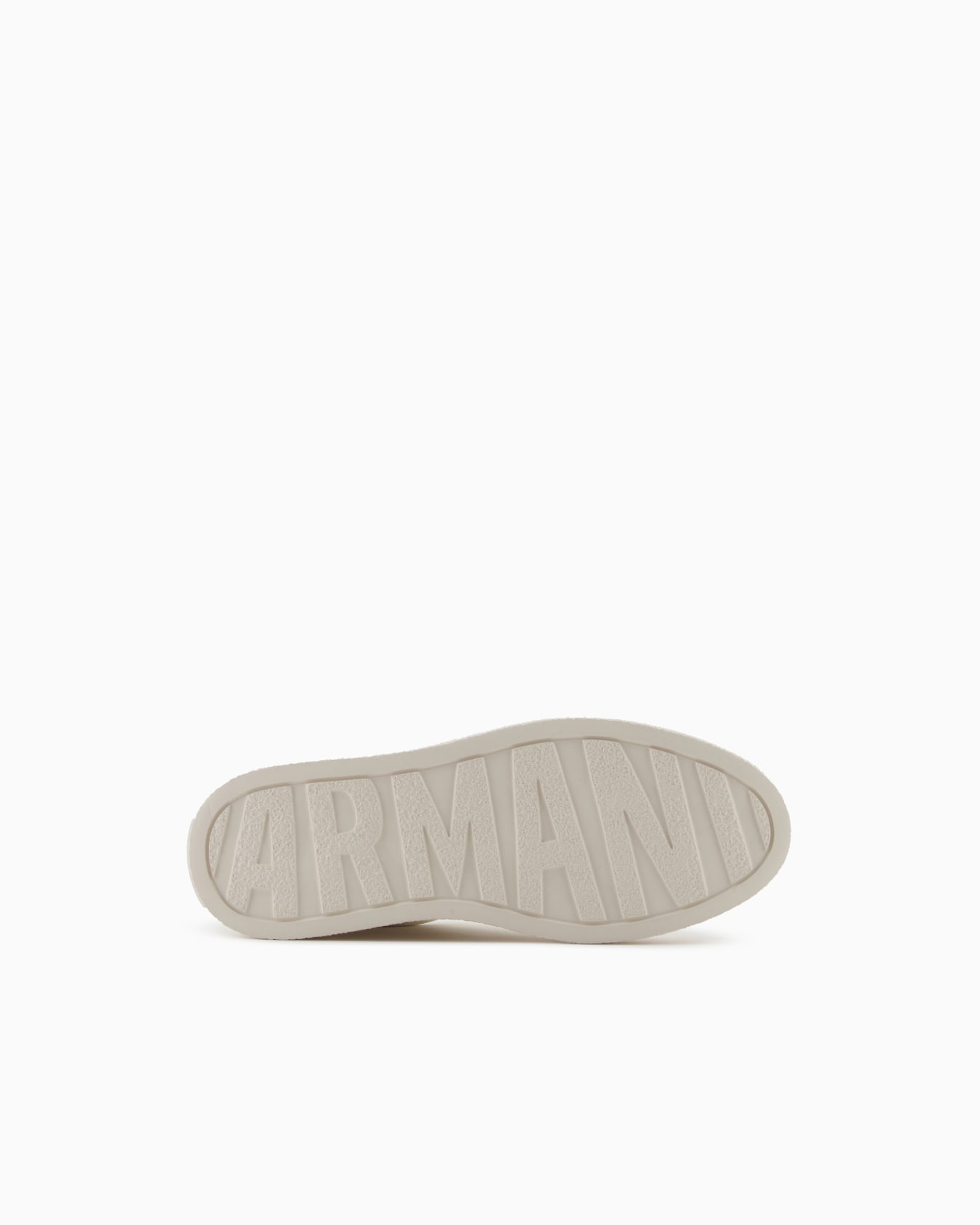Low-top sneakers in smooth leather with an embossed logo Slide 5