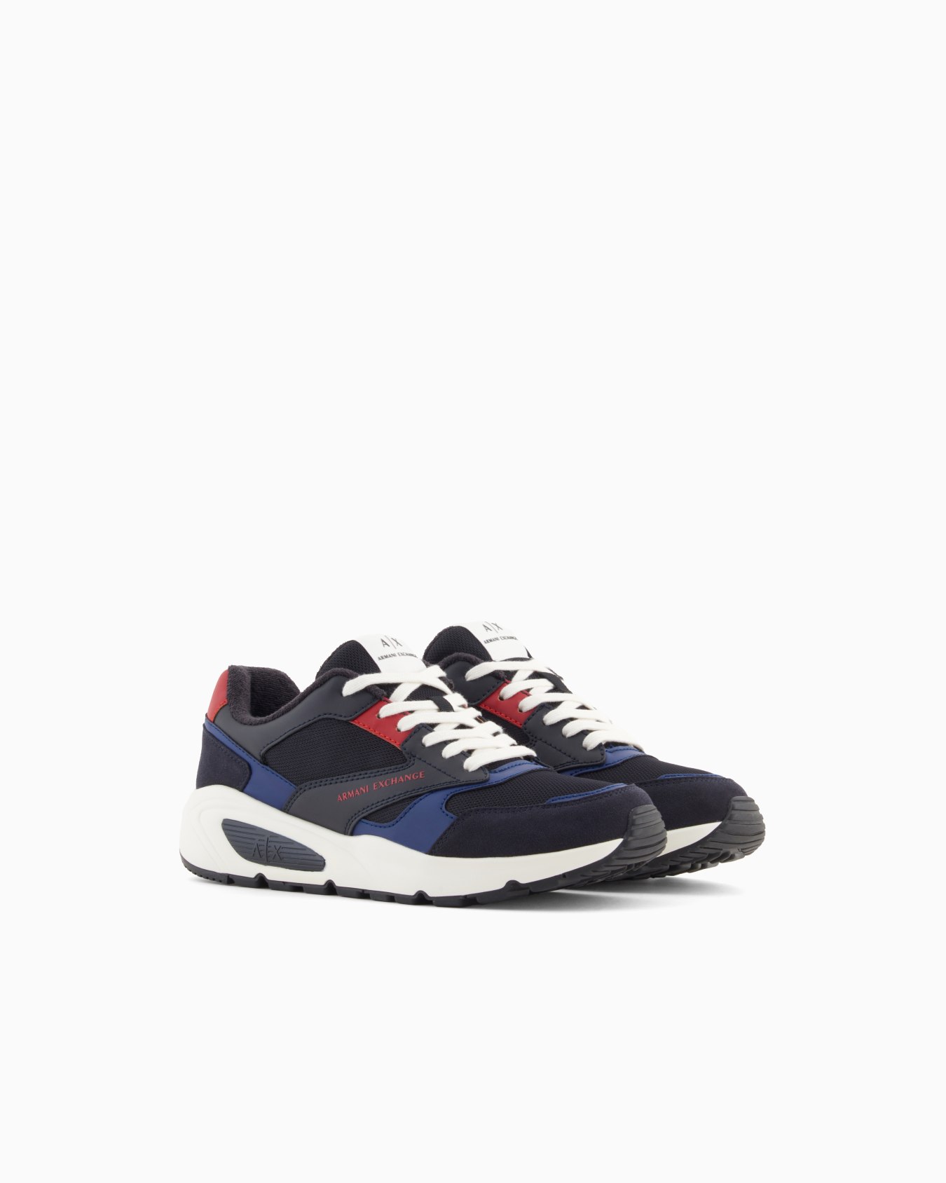 Sneakers inserti a contrasto Slide 1