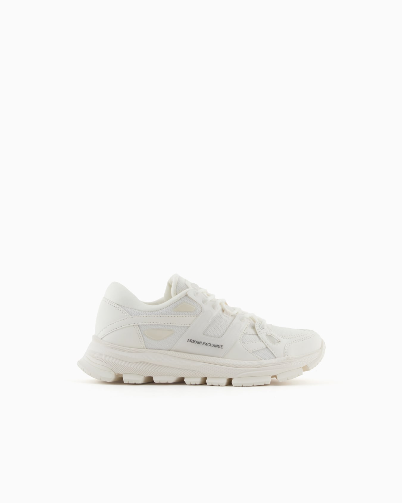 Sneaker mit kontrastierenden Details Folie 0