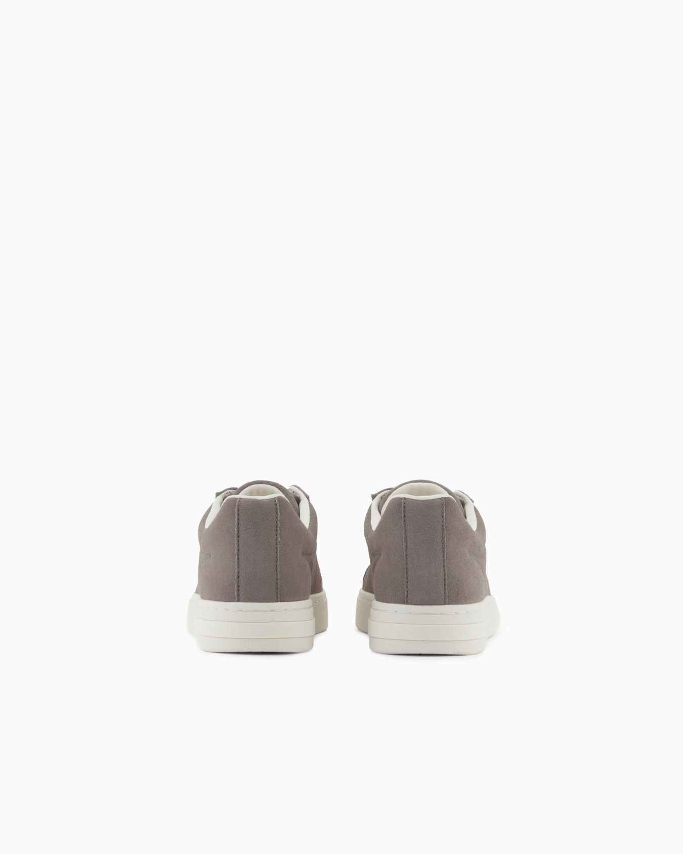 Leather sneakers with elastic Slide 3