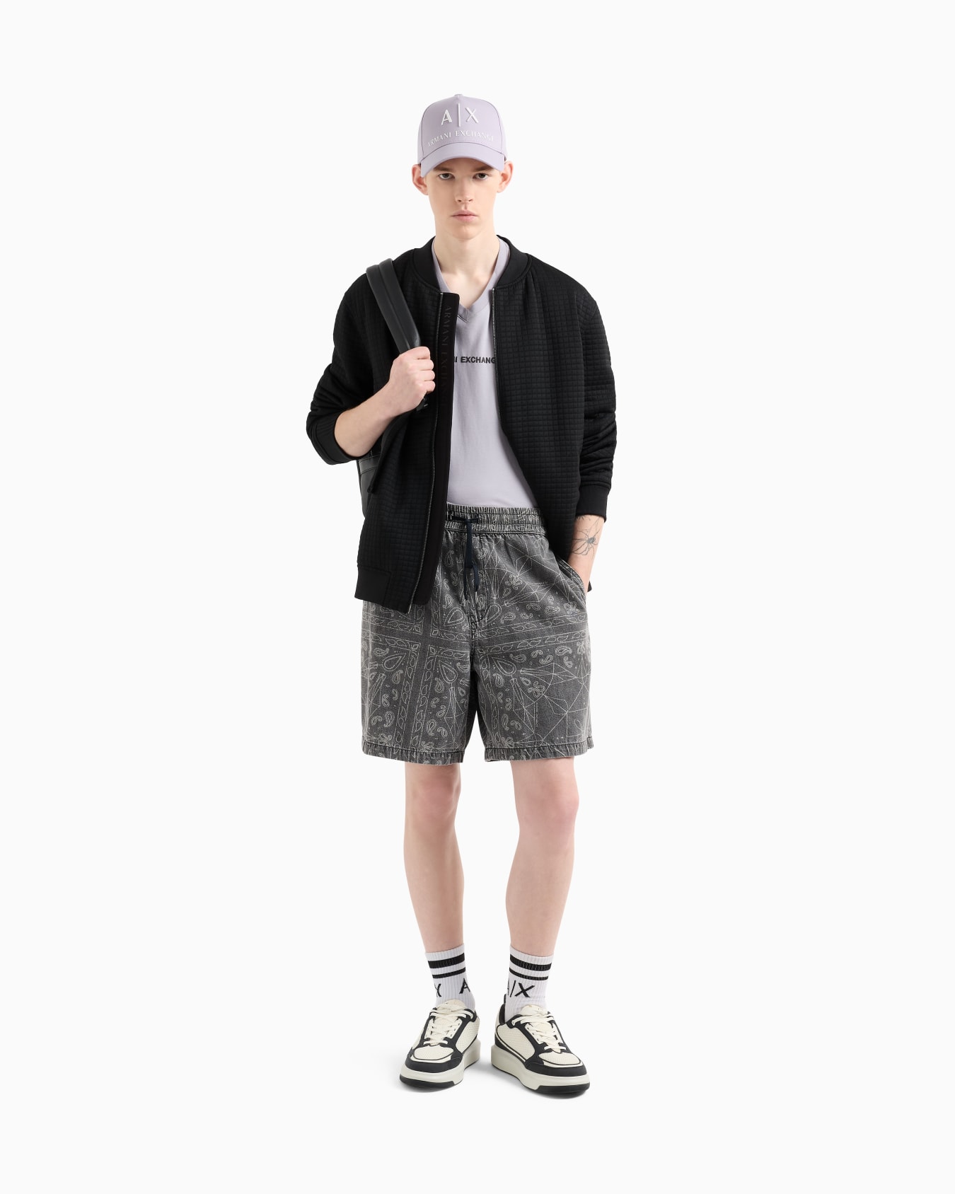 Regular fit T-shirt with V-neck Slide 1