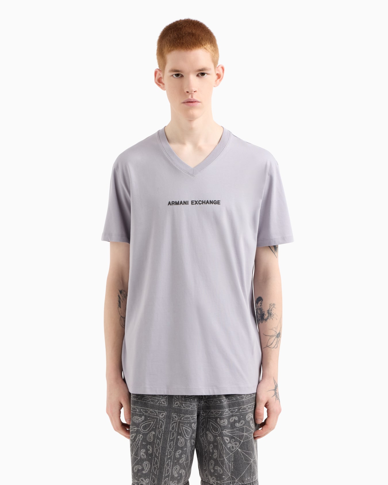 Regular fit T-shirt with V-neck Slide 3