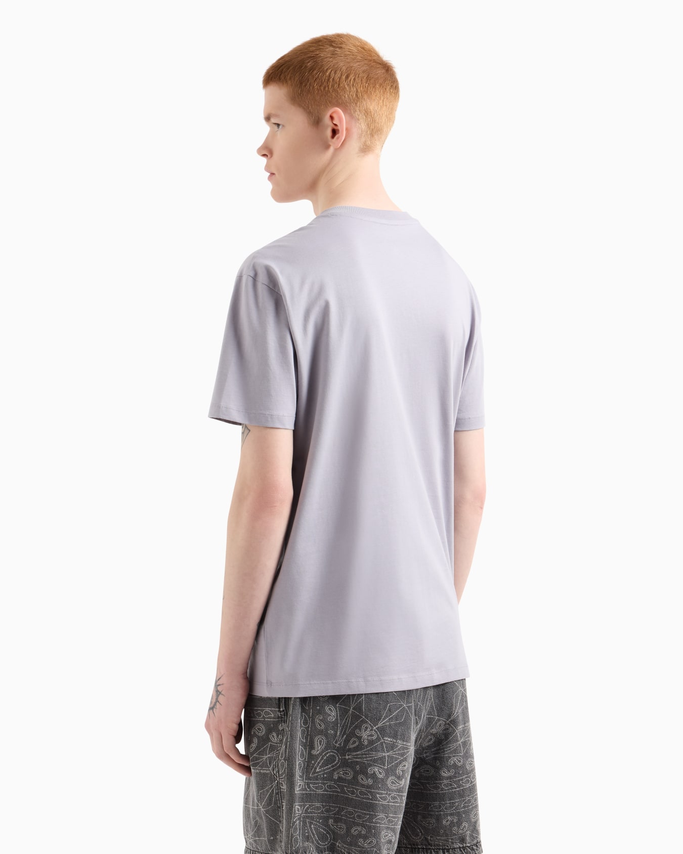 Regular fit T-shirt with V-neck Slide 2