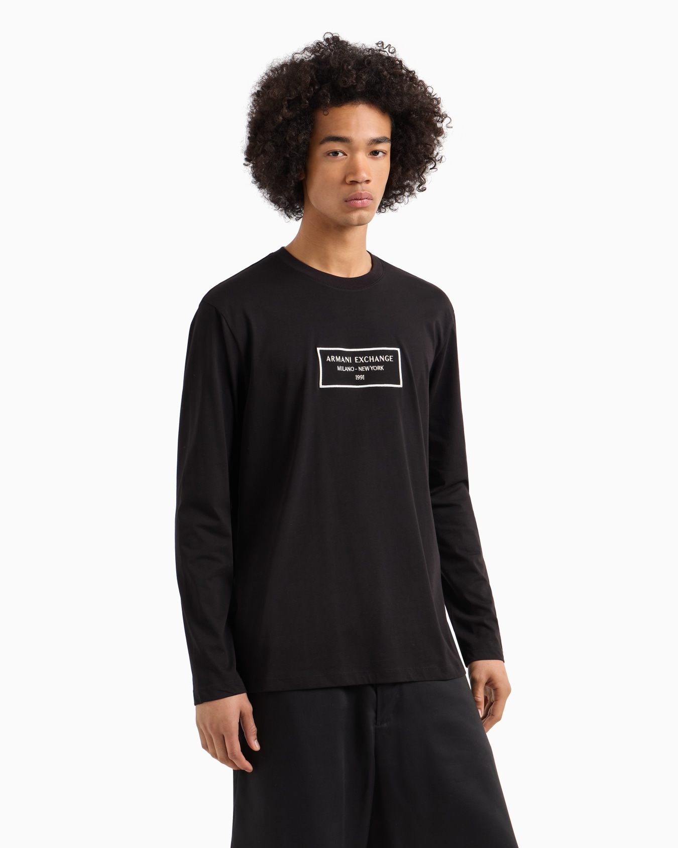 フレームロゴ 長袖クルーネックTシャツ スライドする 3