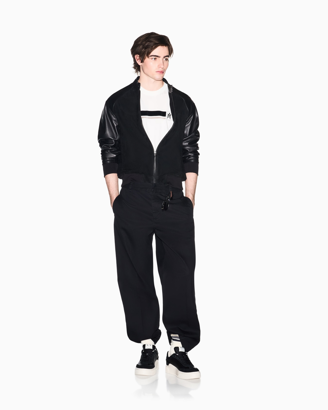 Regular fit cotton T-shirt Slide 1