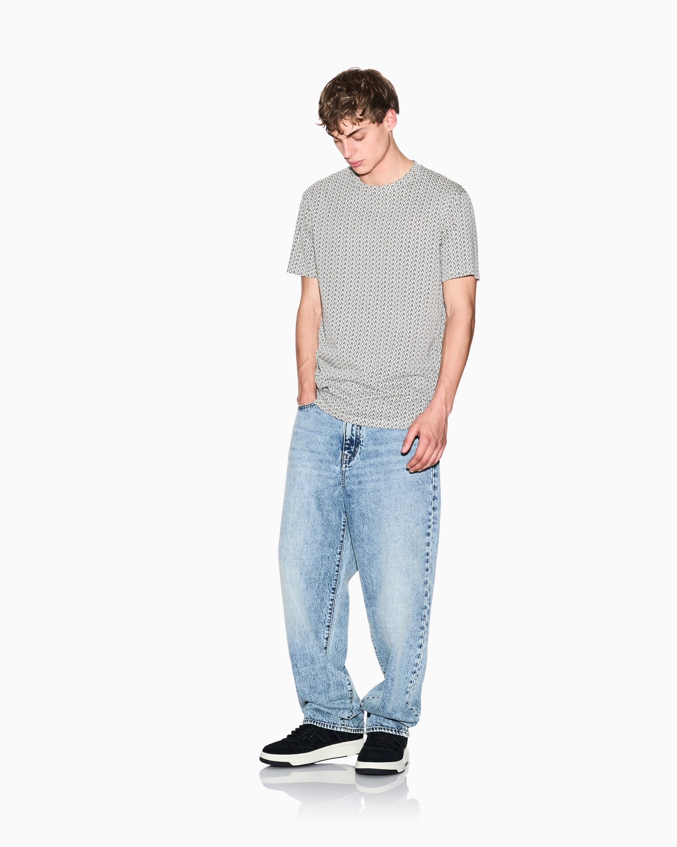 Regular fit cotton T-shirt Slide 1