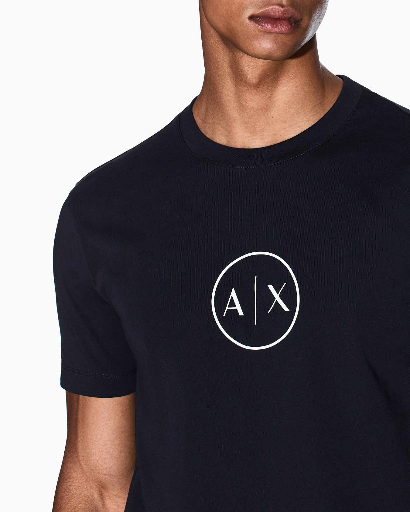 Regular fit T-shirt with round logo Slide 4