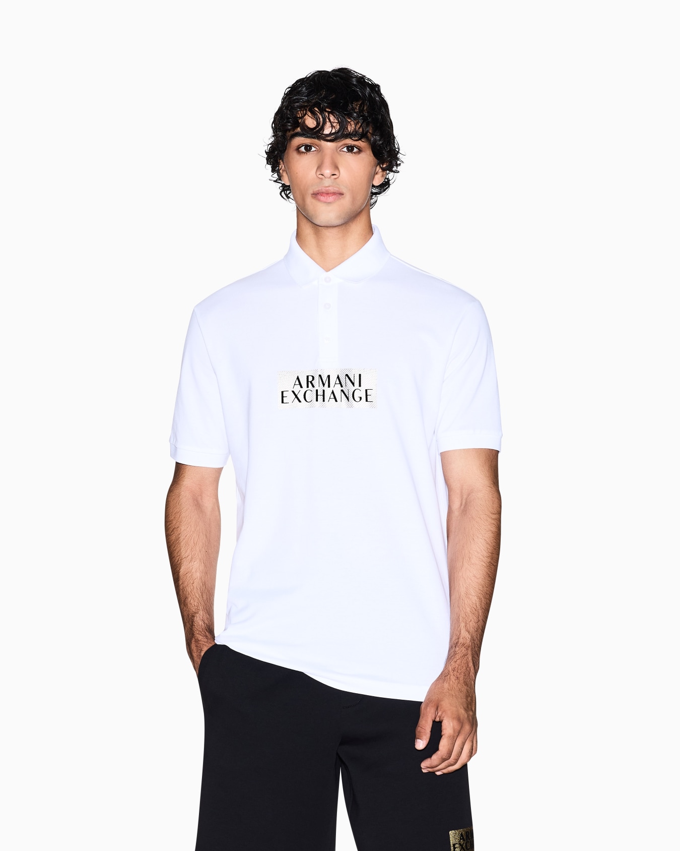 Regular fit cotton polo shirt with gold details Slide 3