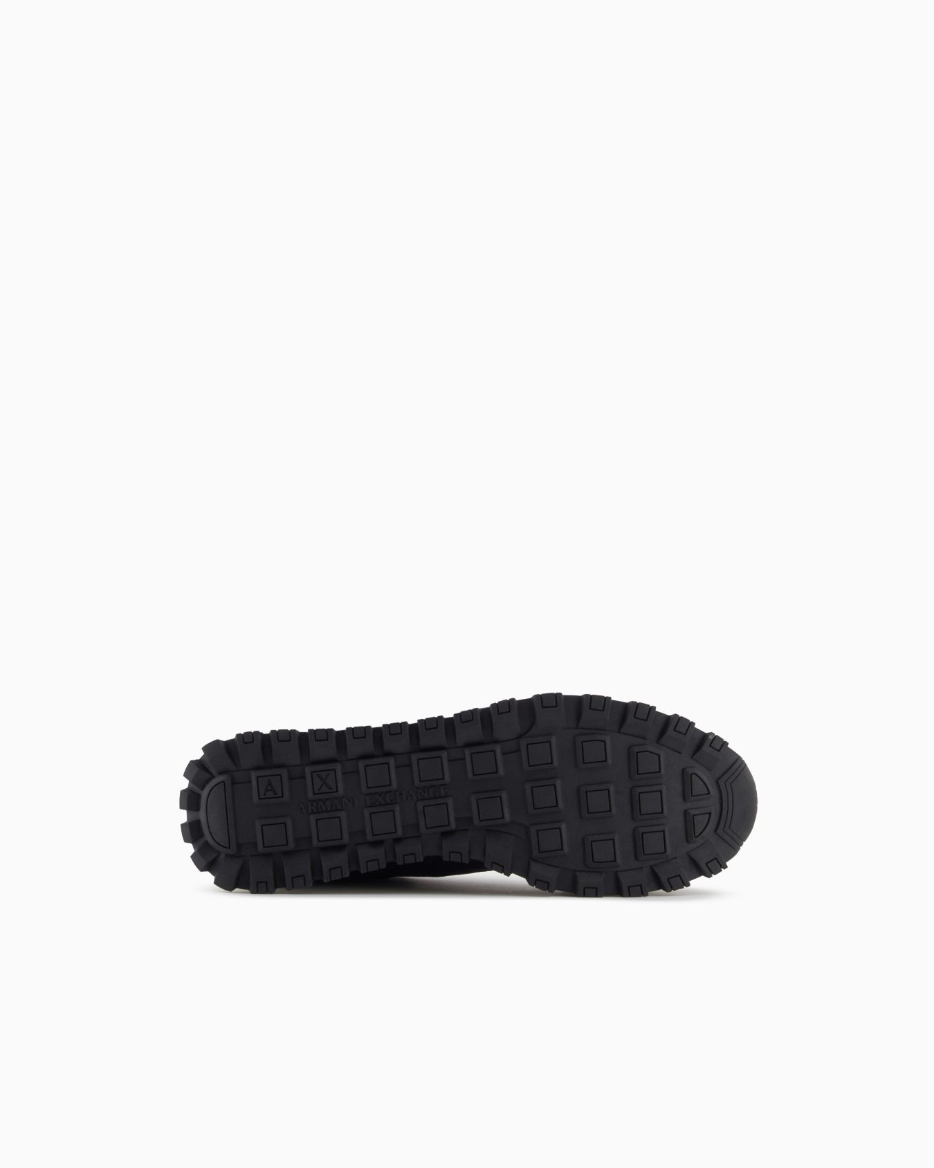 Sneakers with contrasting logo Slide 5